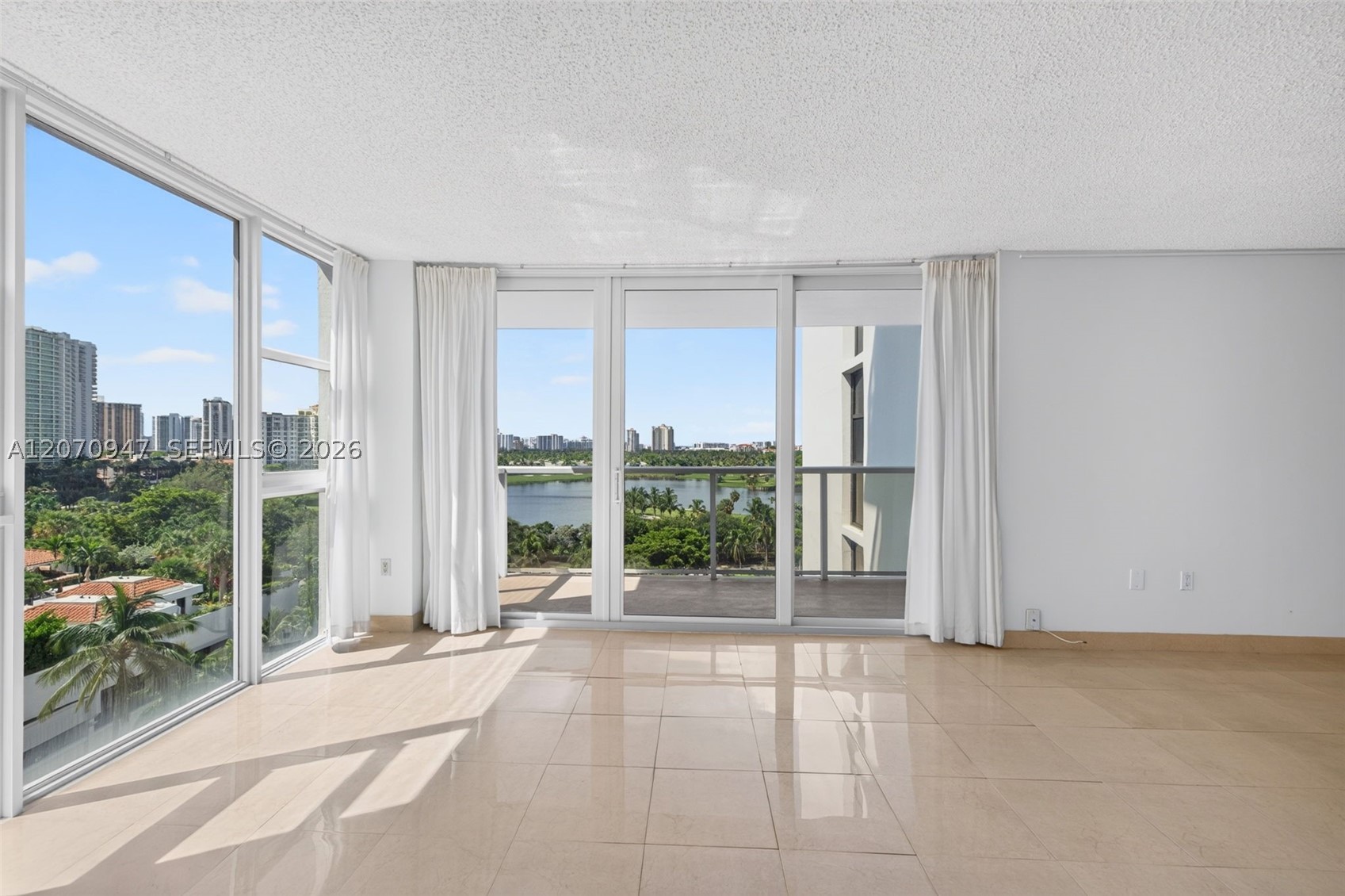 3731 N Country Club Dr #1023, Aventura FL 33180