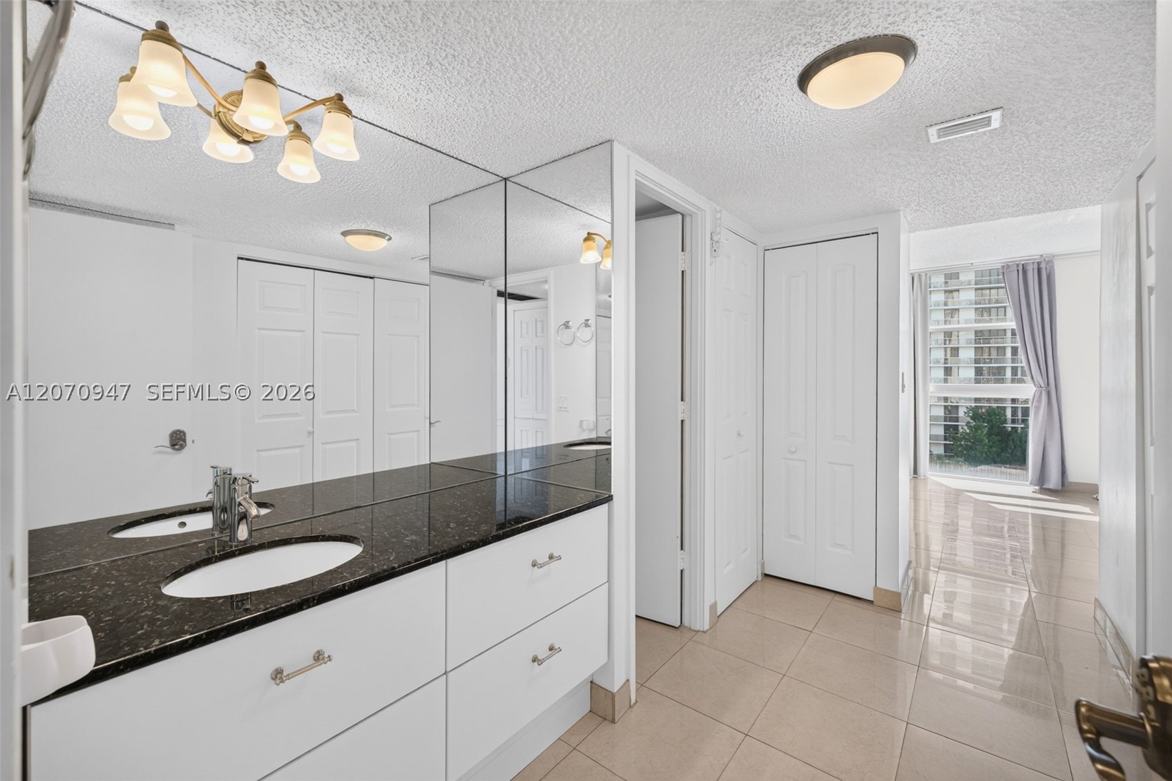 3731 N Country Club Dr #1023, Aventura FL 33180