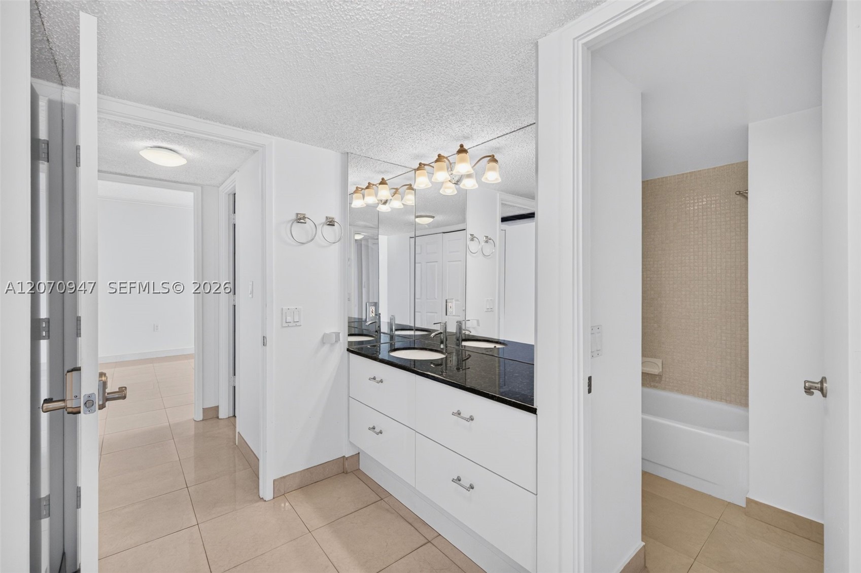 3731 N Country Club Dr #1023, Aventura FL 33180