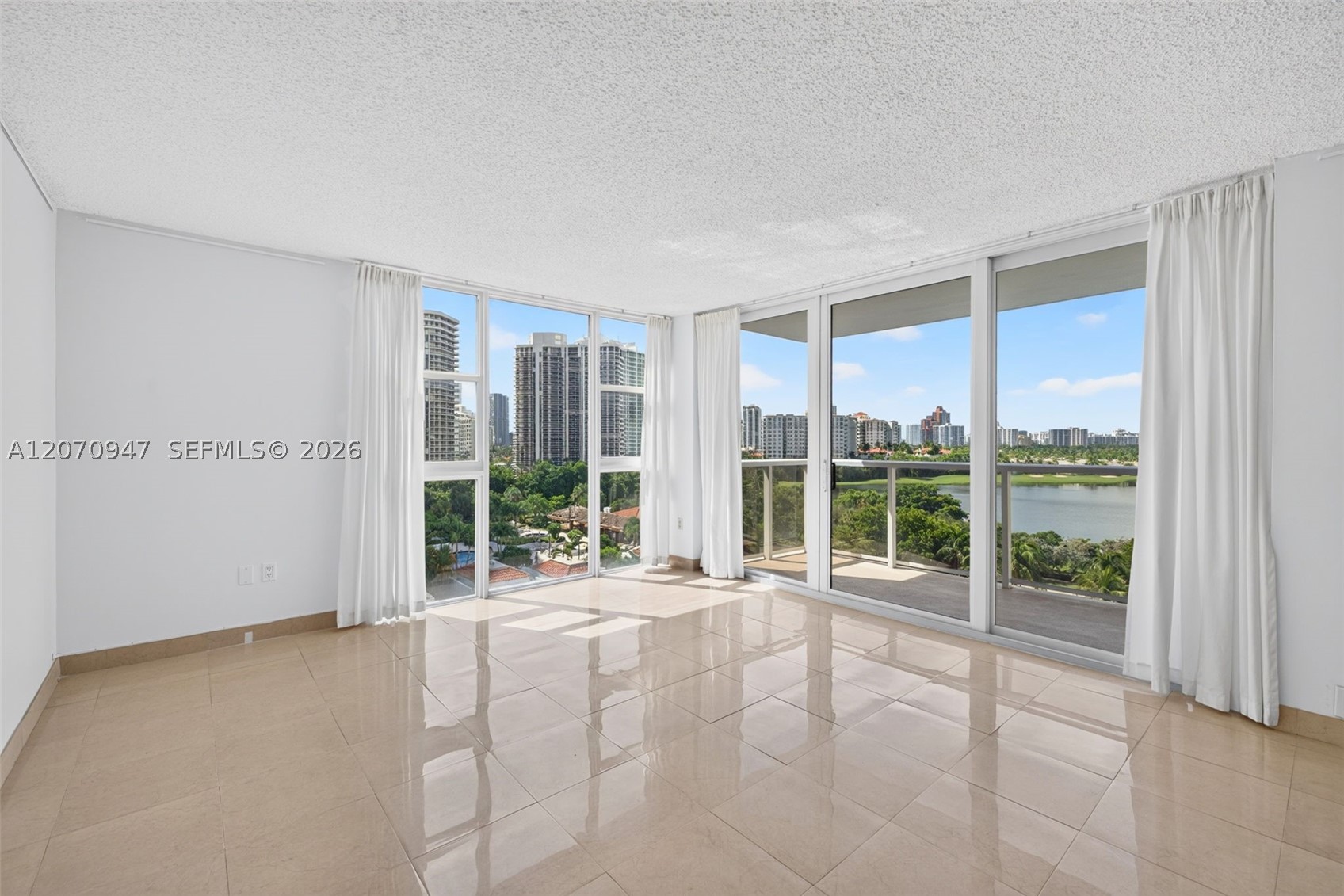 3731 N Country Club Dr #1023, Aventura FL 33180