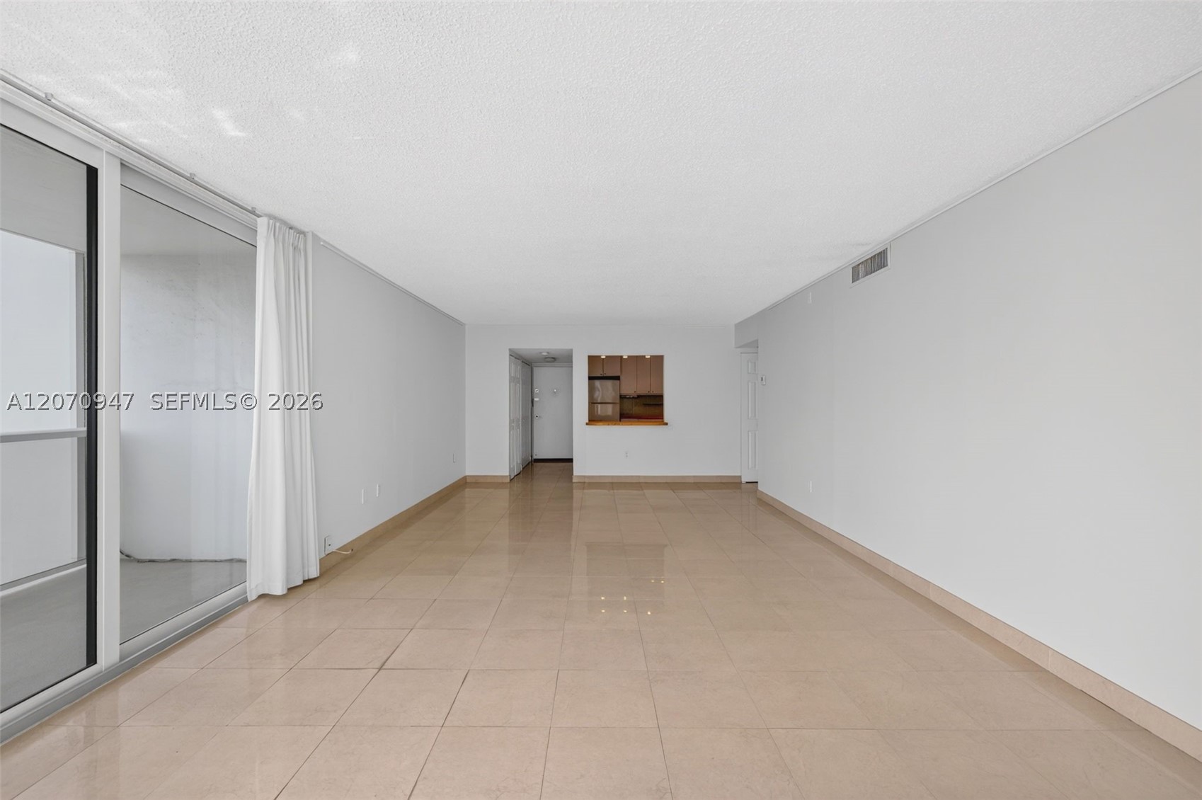 3731 N Country Club Dr #1023, Aventura FL 33180