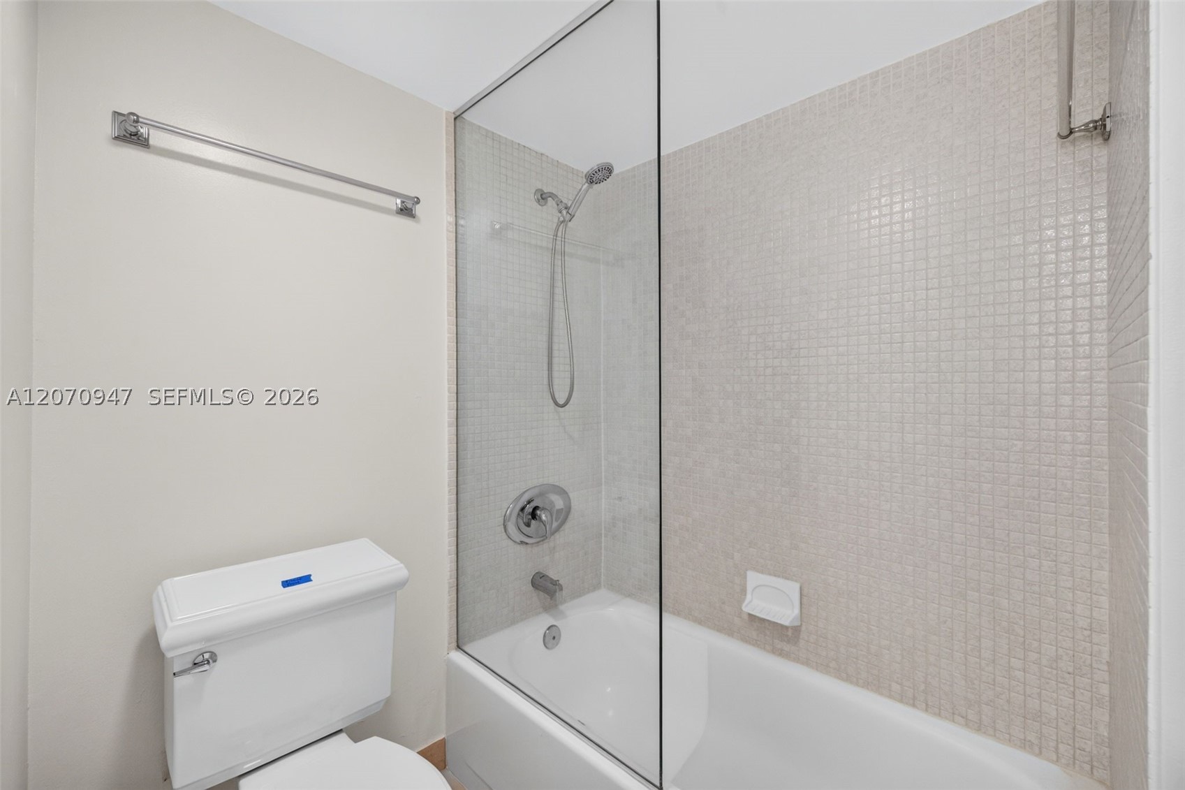 3731 N Country Club Dr #1023, Aventura FL 33180