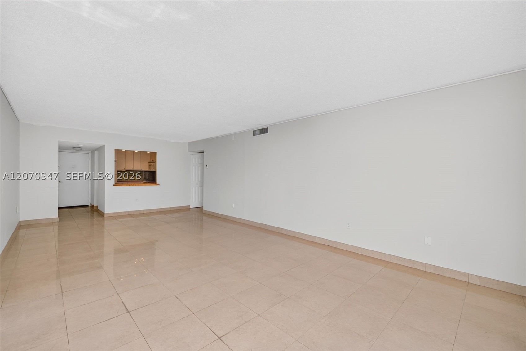 3731 N Country Club Dr #1023, Aventura FL 33180