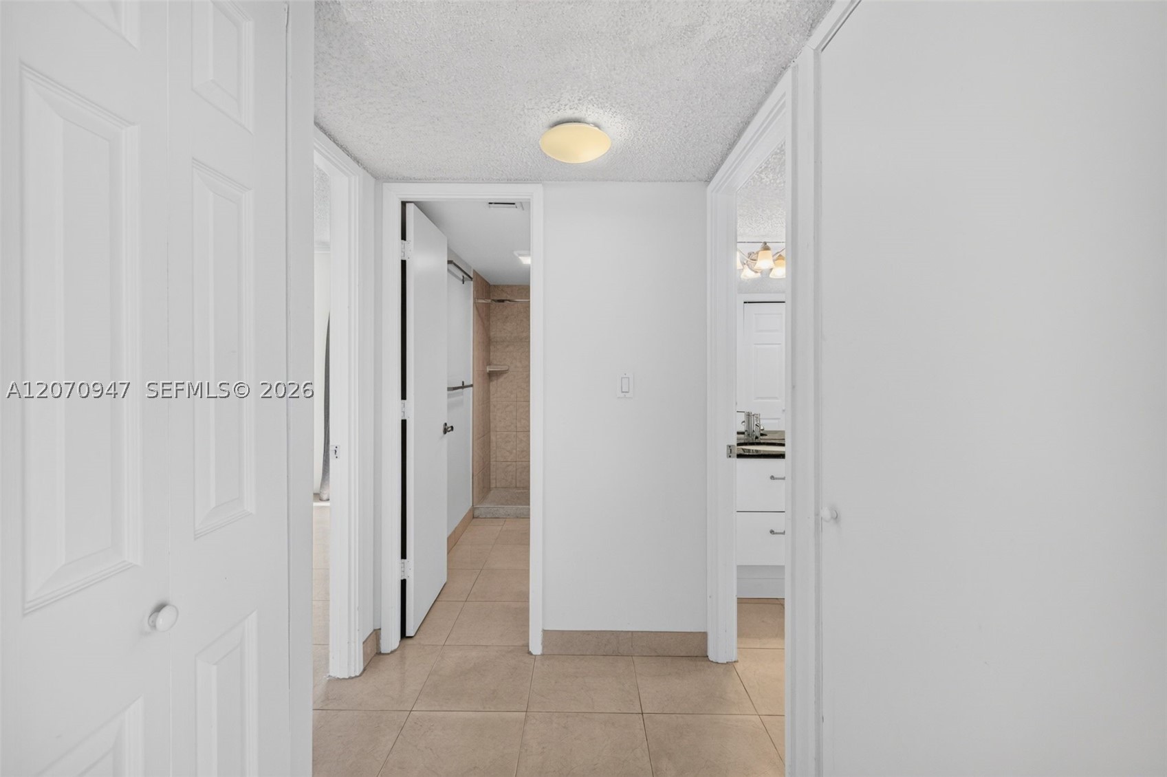3731 N Country Club Dr #1023, Aventura FL 33180
