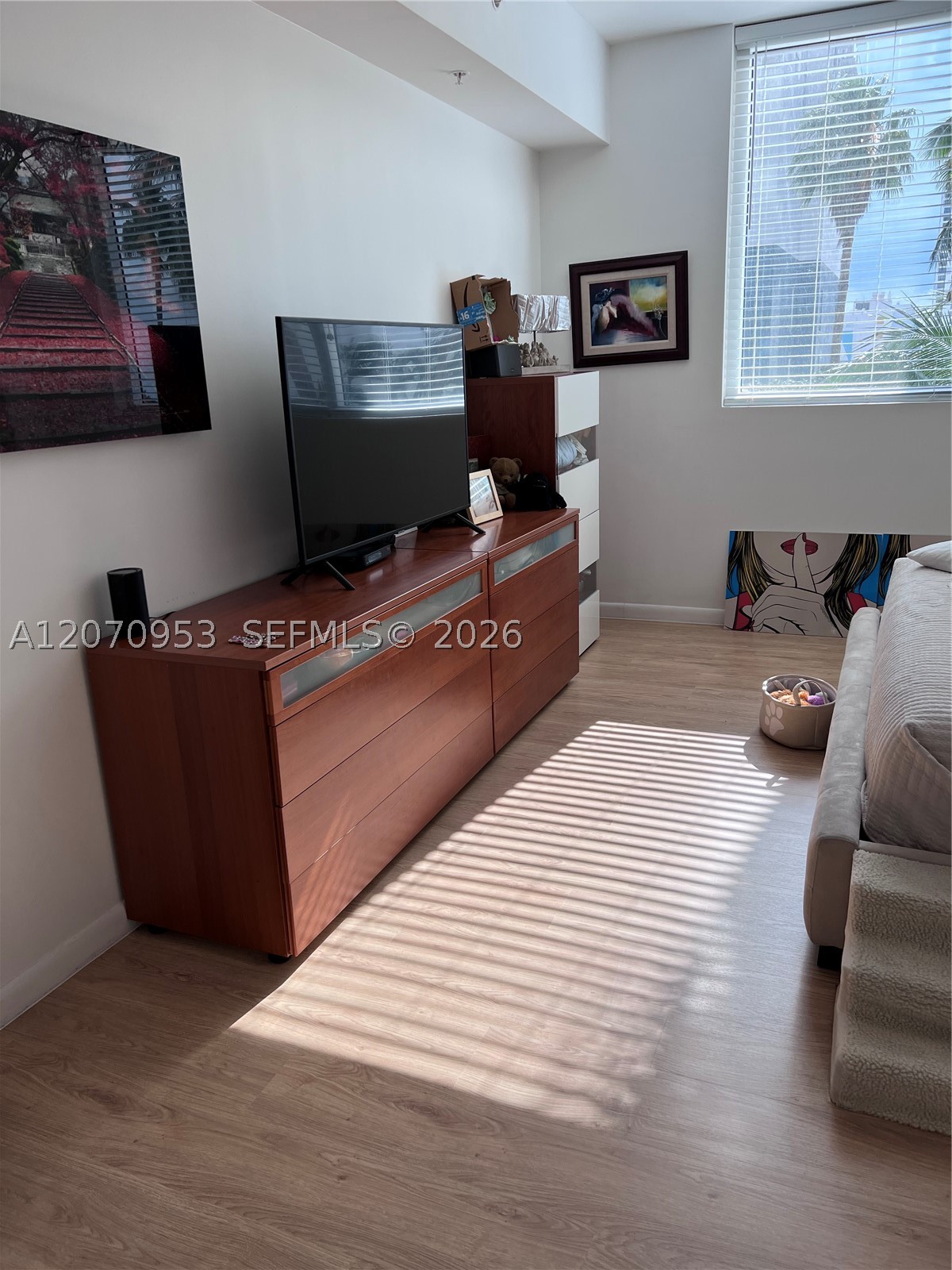 253 NE 2nd St #902, Miami FL 33132