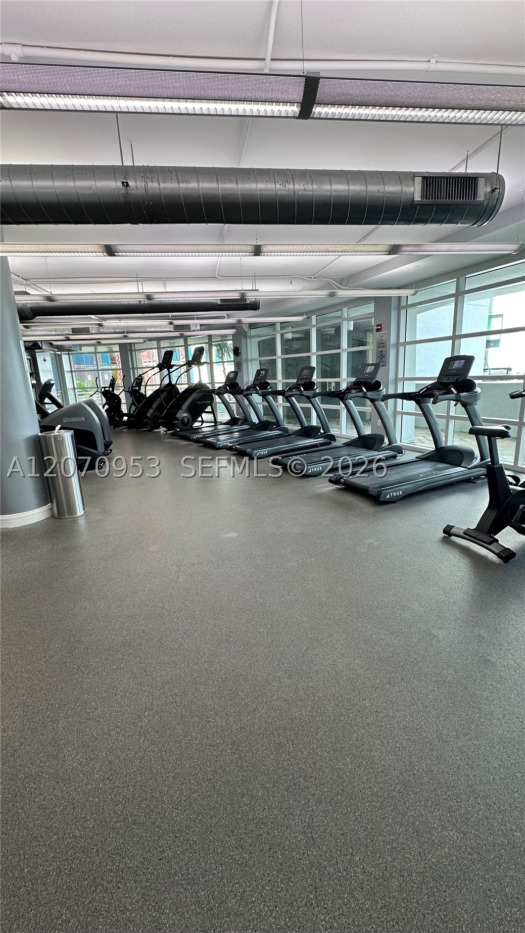 253 NE 2nd St #902, Miami FL 33132