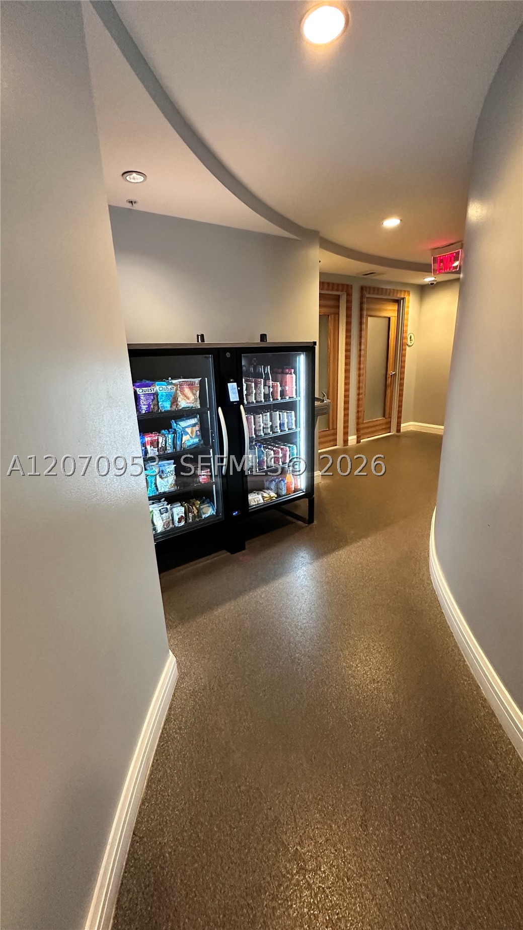 253 NE 2nd St #902, Miami FL 33132