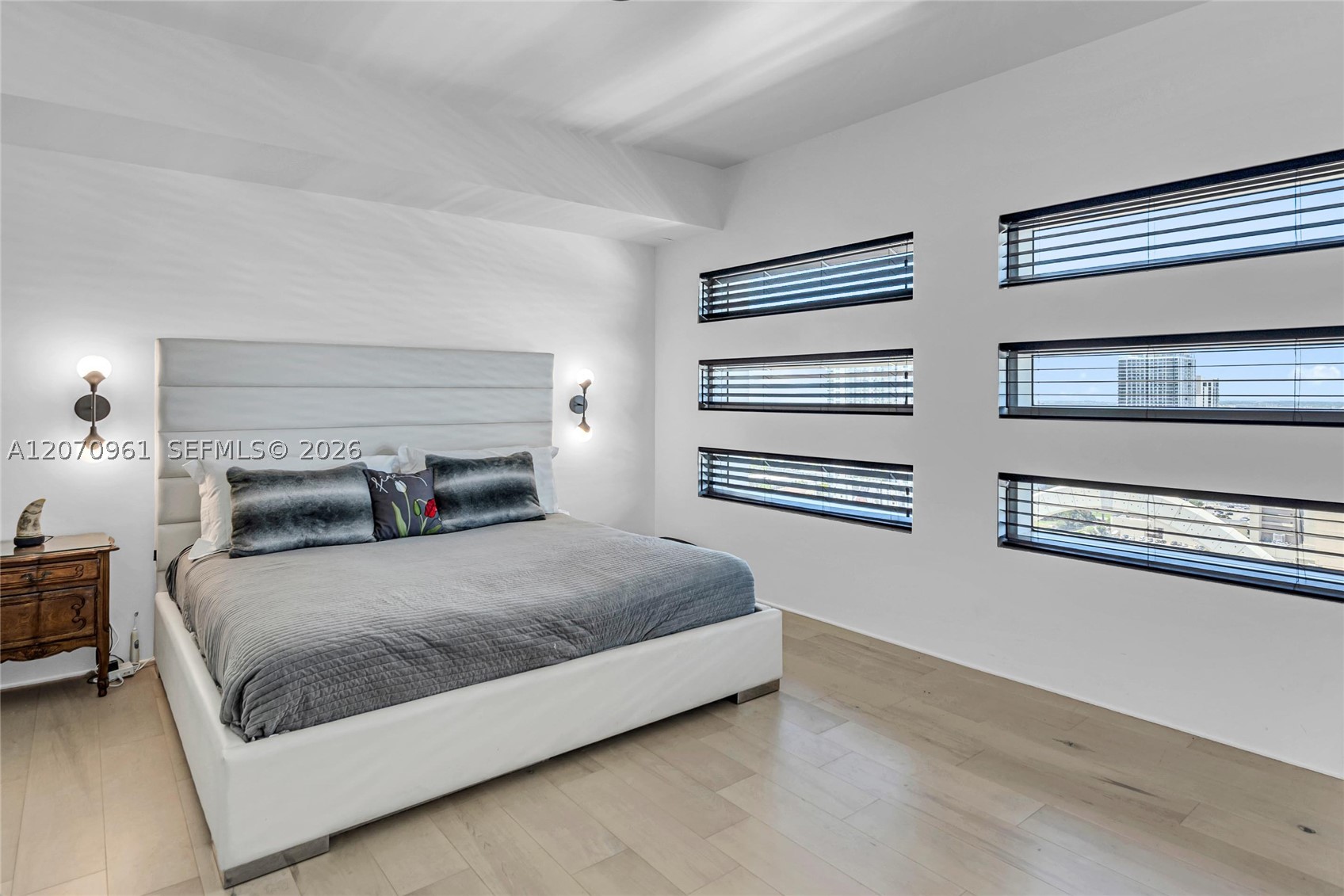 1040 Biscayne Blvd #2603, Miami FL 33132