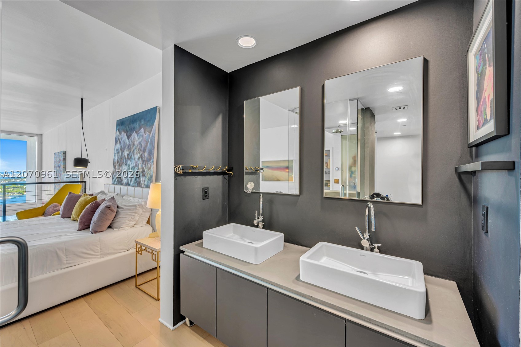 1040 Biscayne Blvd #2603, Miami FL 33132