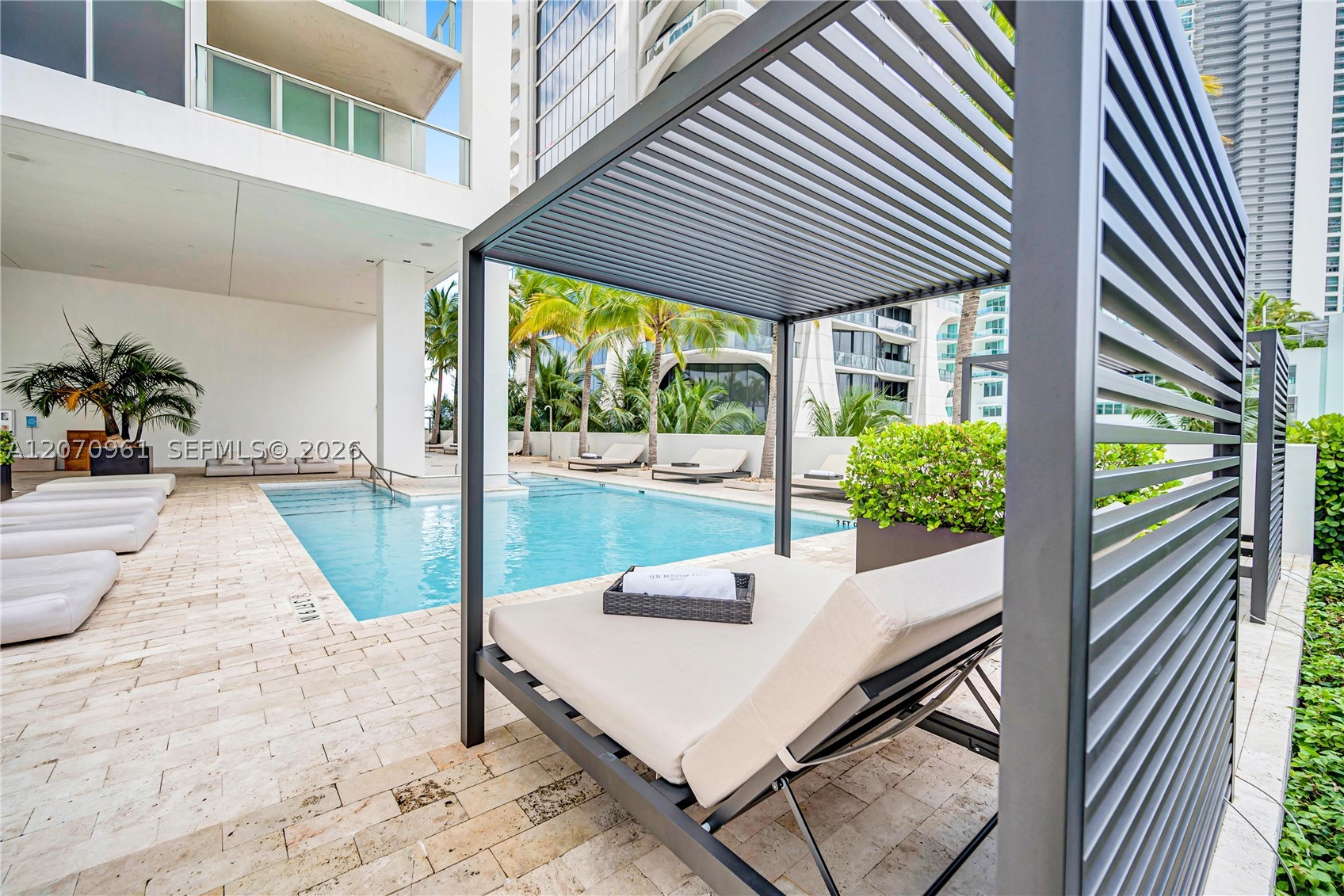 1040 Biscayne Blvd #2603, Miami FL 33132