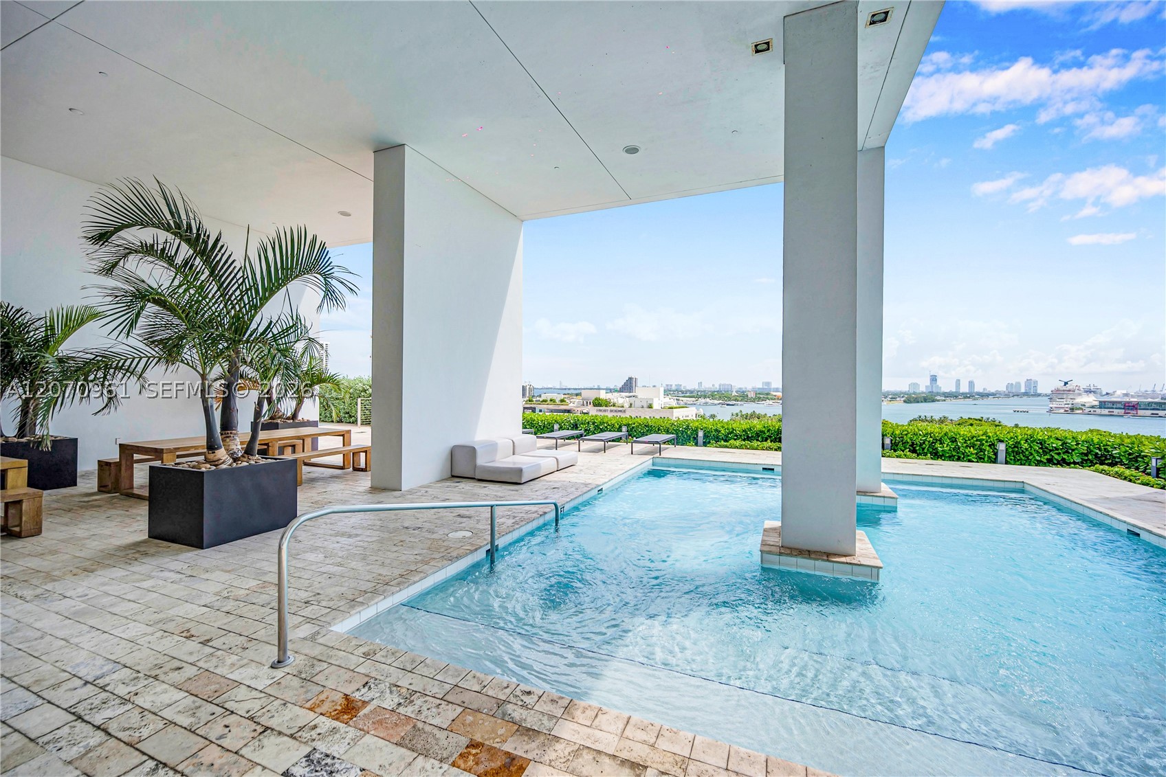 1040 Biscayne Blvd #2603, Miami FL 33132