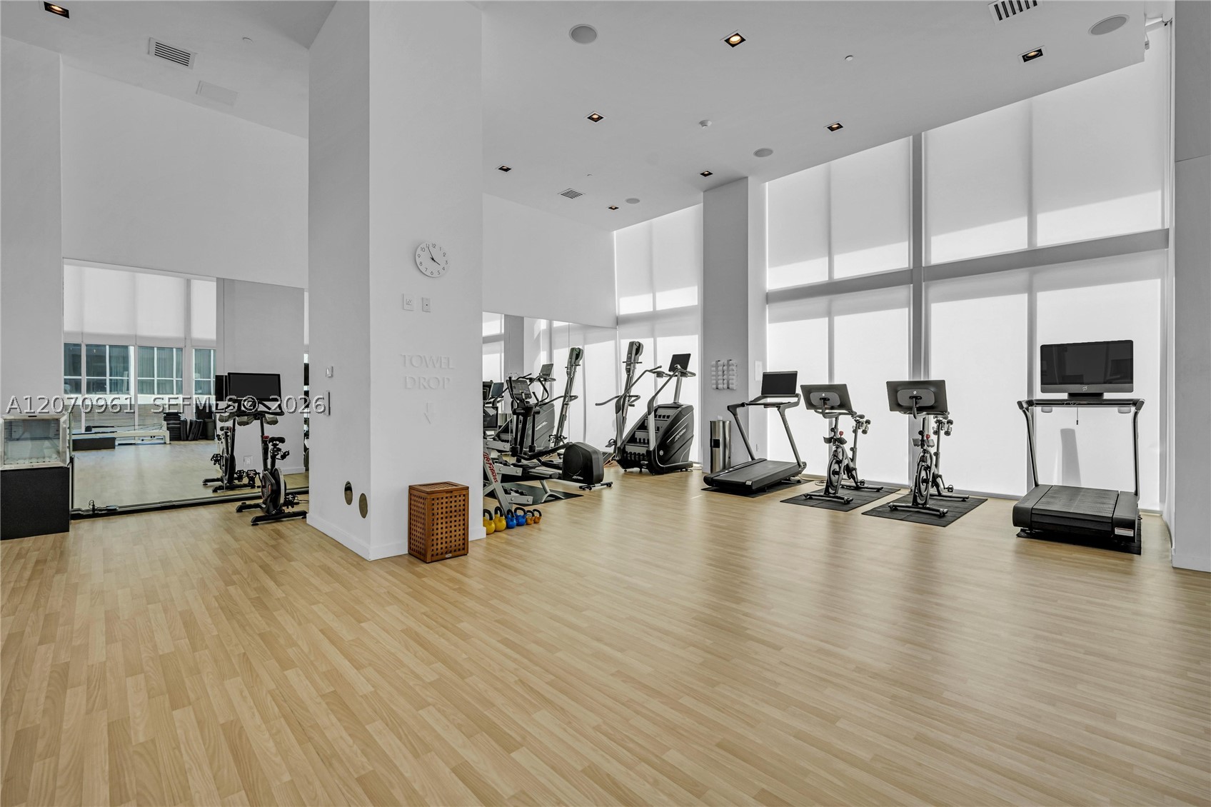 1040 Biscayne Blvd #2603, Miami FL 33132