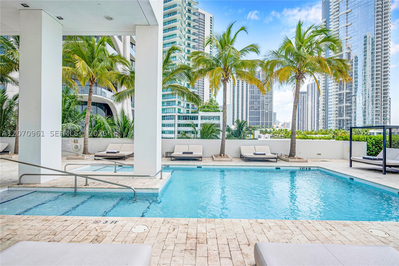 1040 Biscayne Blvd #2603, Miami FL 33132