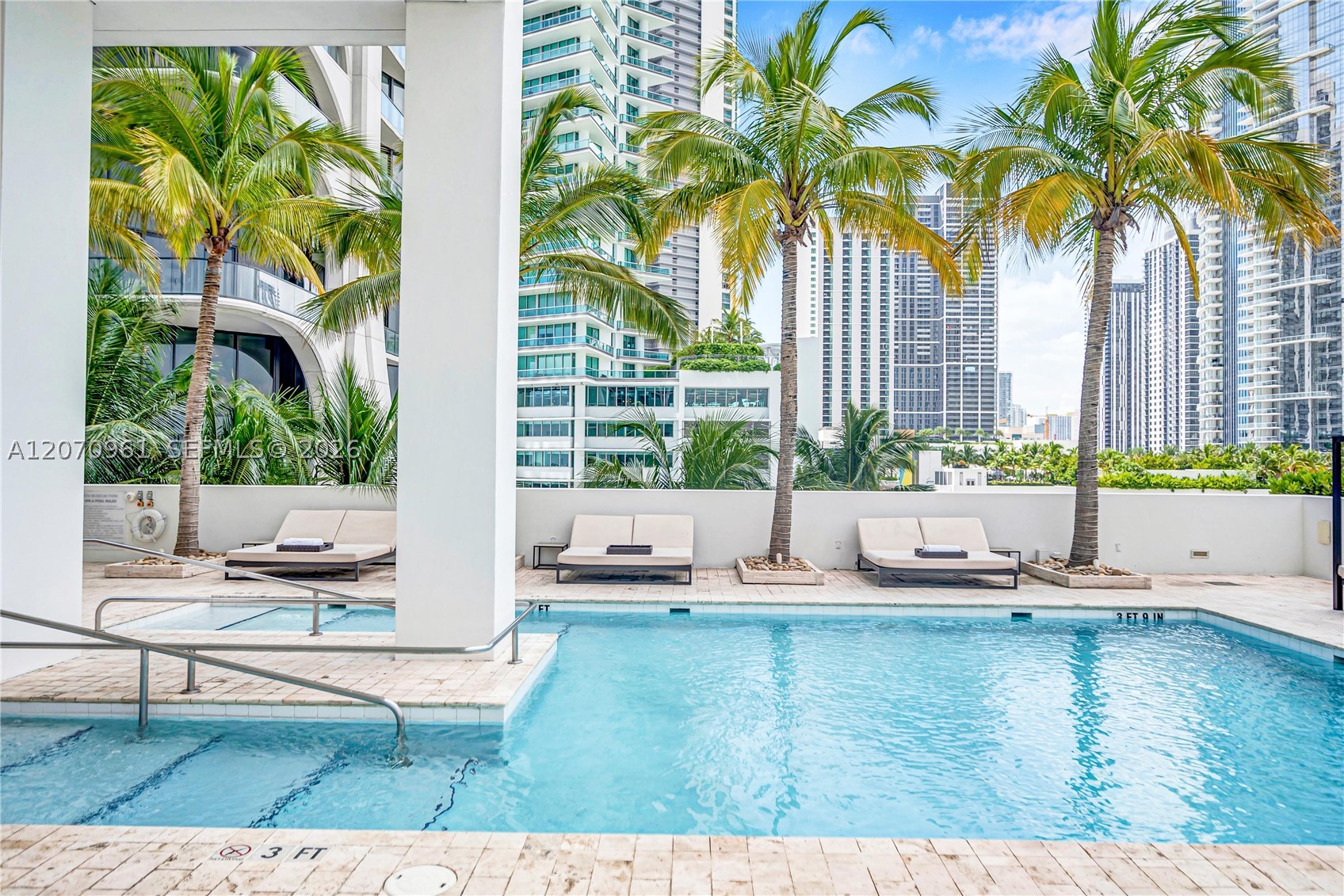 1040 Biscayne Blvd #2603, Miami FL 33132