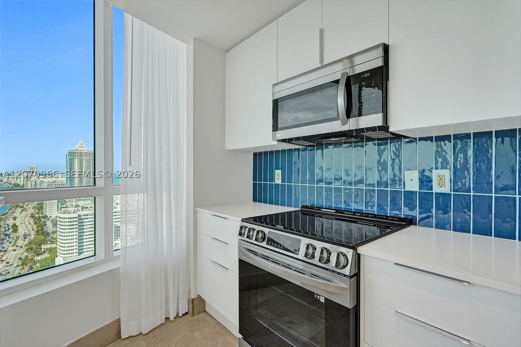 4401 Collins Ave #2915, Miami Beach FL 33140