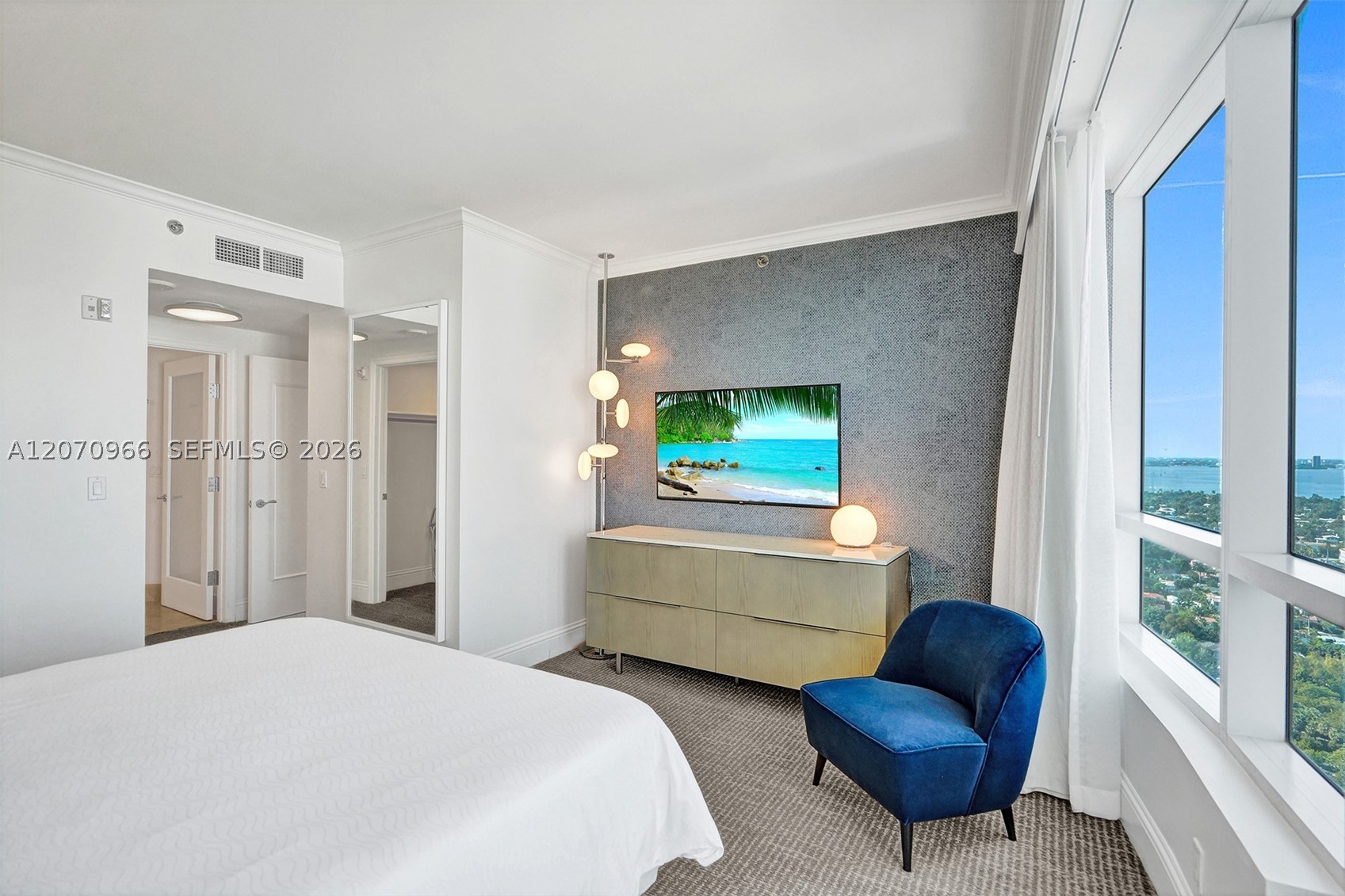 4401 Collins Ave #2915, Miami Beach FL 33140