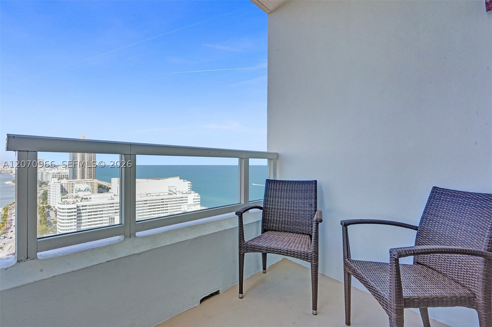 4401 Collins Ave #2915, Miami Beach FL 33140
