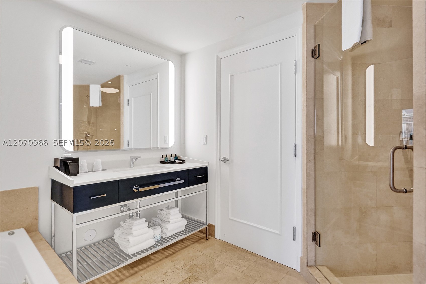 4401 Collins Ave #2915, Miami Beach FL 33140