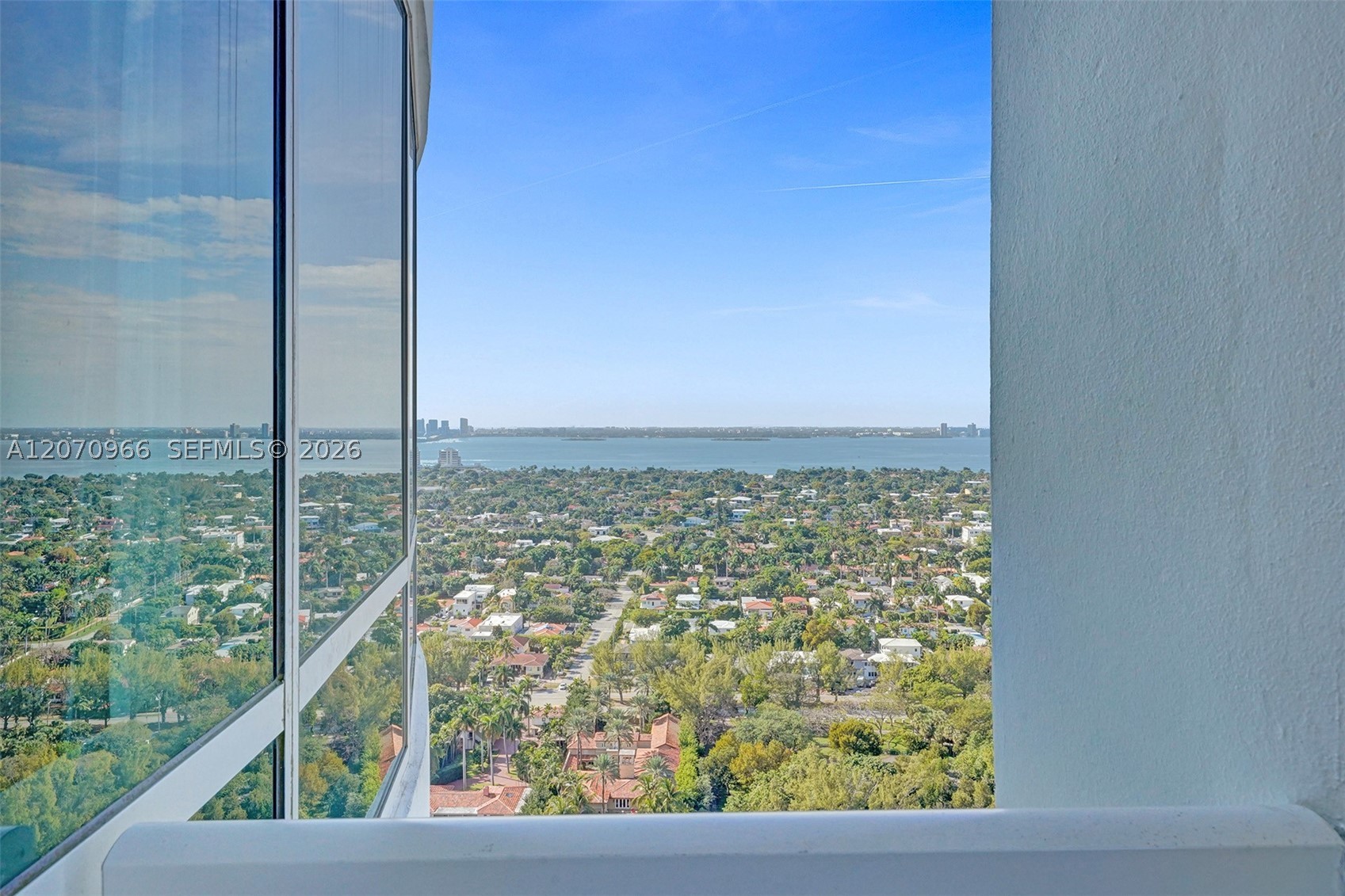 4401 Collins Ave #2915, Miami Beach FL 33140