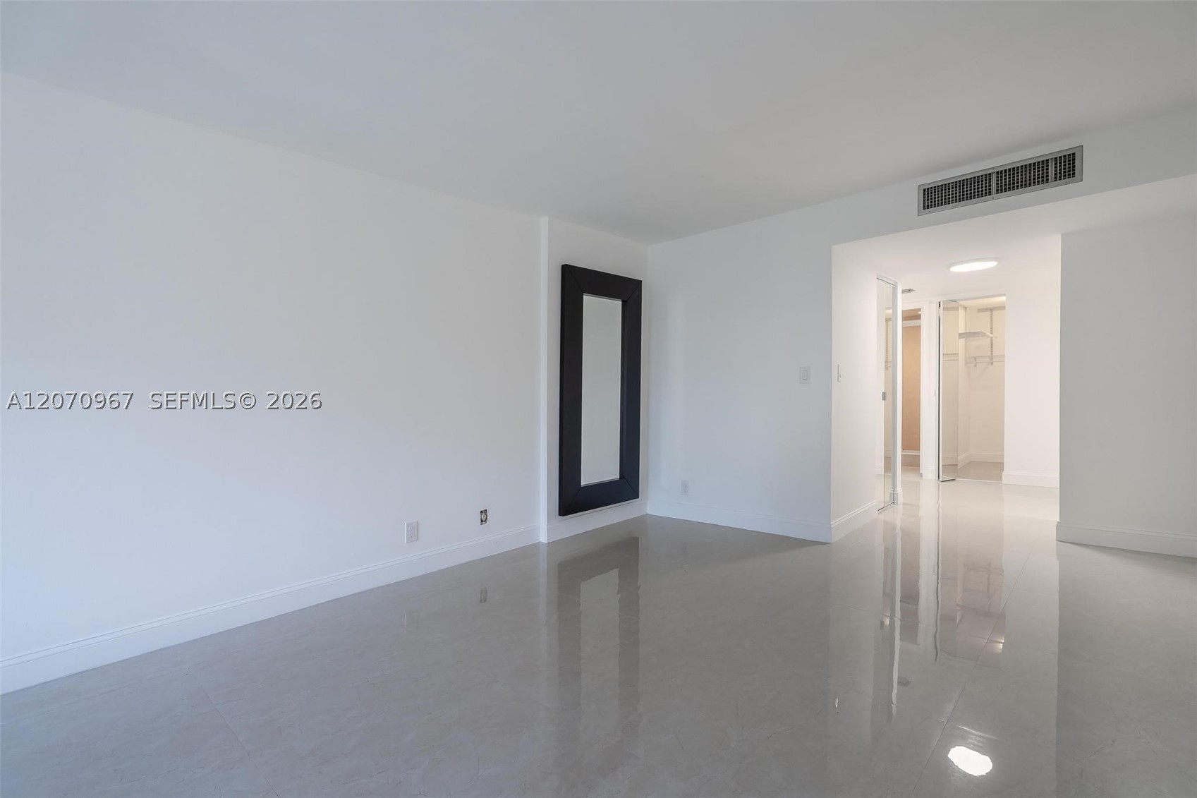 20347 W Country Club Dr #TH15, Aventura FL 33180