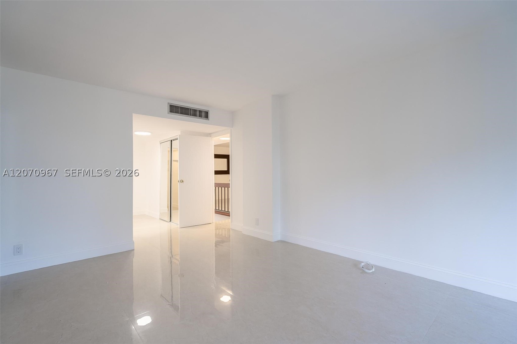 20347 W Country Club Dr #TH15, Aventura FL 33180