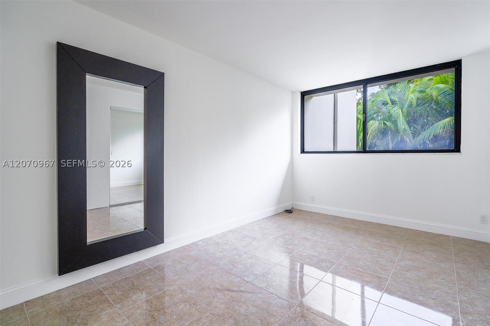 20347 W Country Club Dr #TH15, Aventura FL 33180