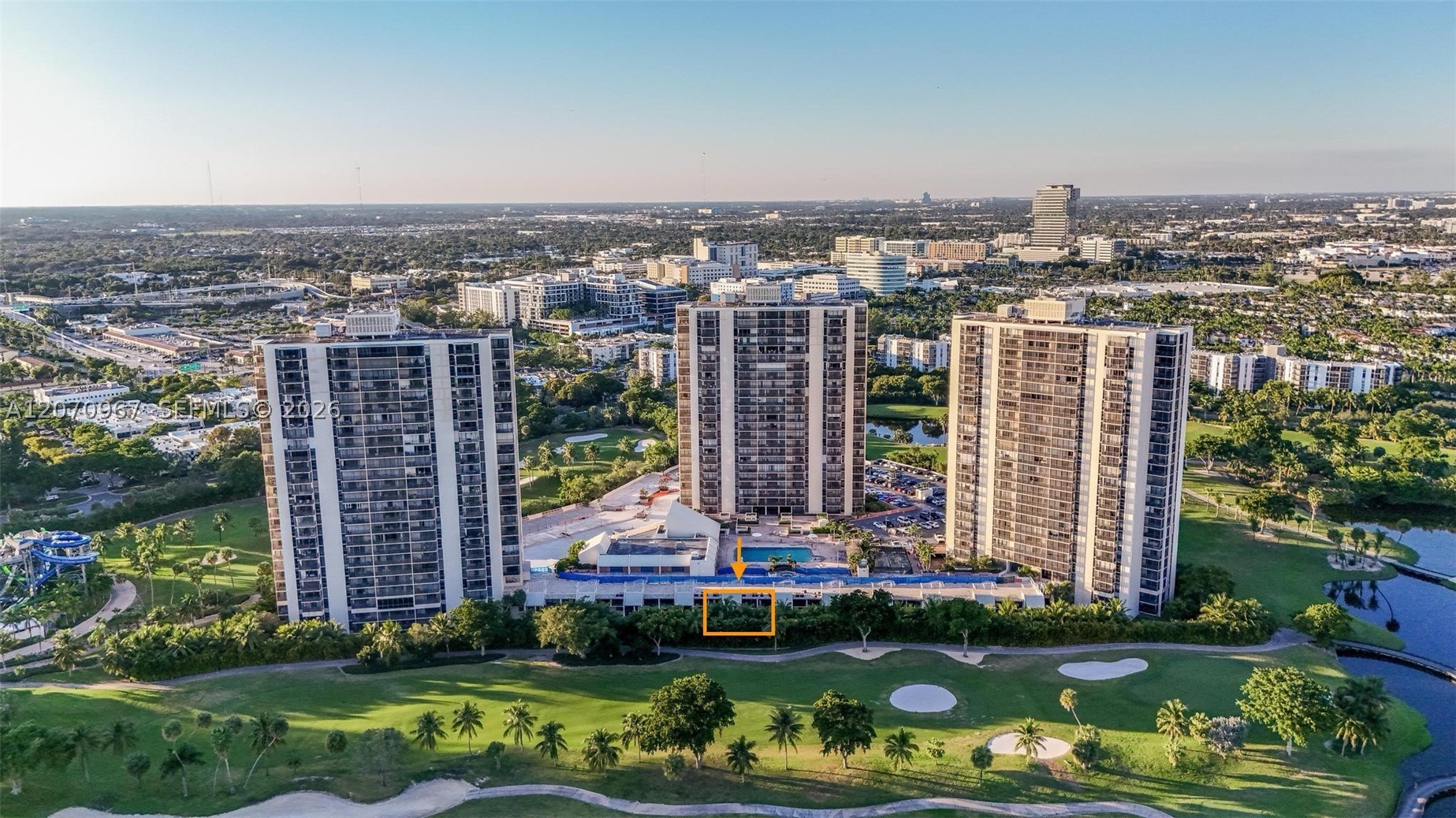 20347 W Country Club Dr #TH15, Aventura FL 33180