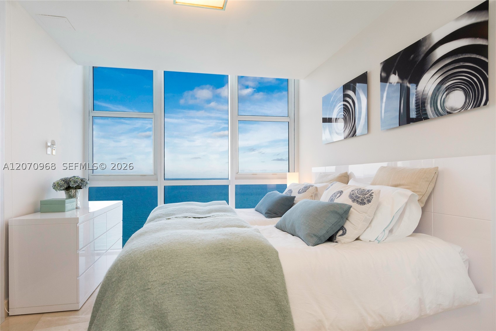 18201 Collins Ave #4208, Sunny Isles Beach FL 33160