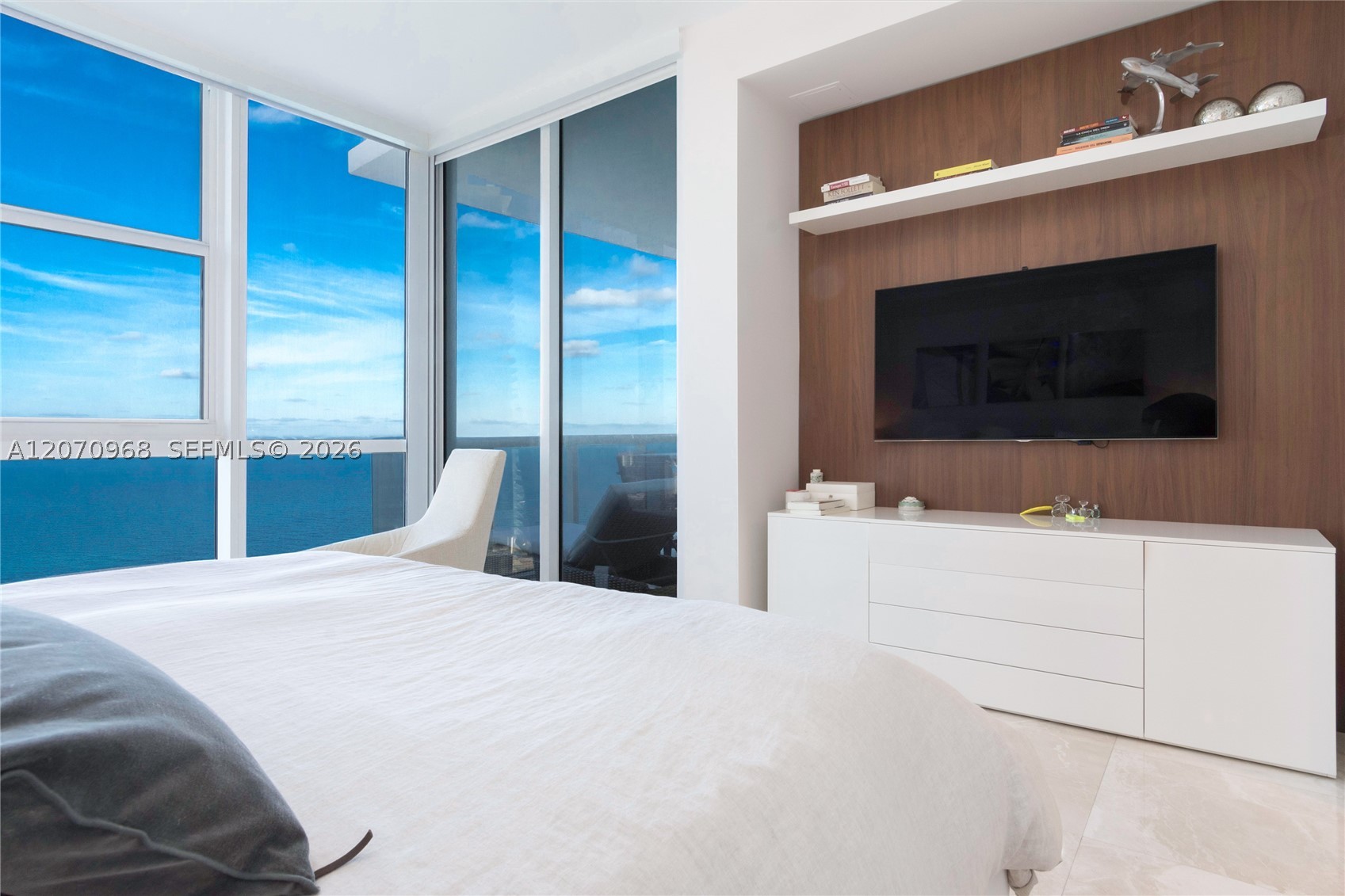 18201 Collins Ave #4208, Sunny Isles Beach FL 33160