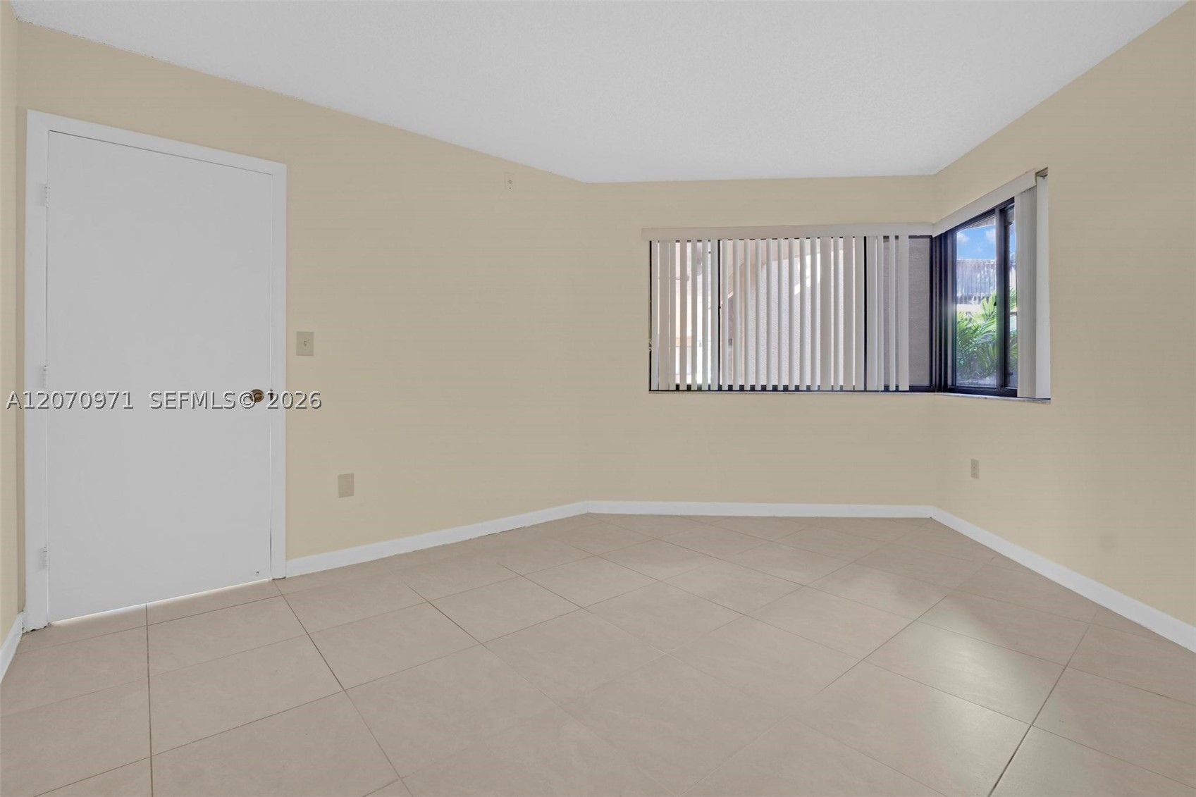 15545 N Miami Lakeway N #106, Miami Lakes FL 33014