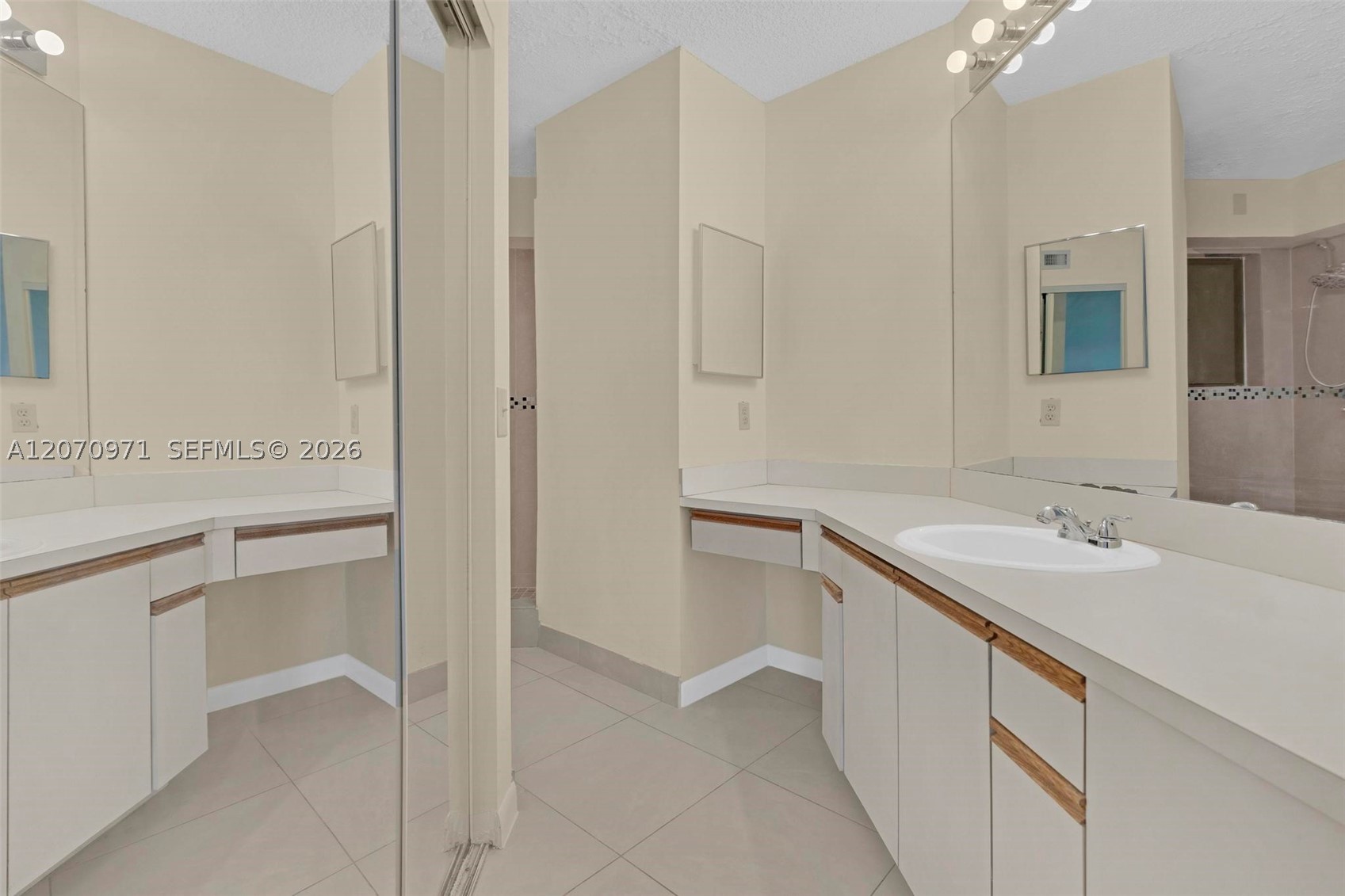 15545 N Miami Lakeway N #106, Miami Lakes FL 33014