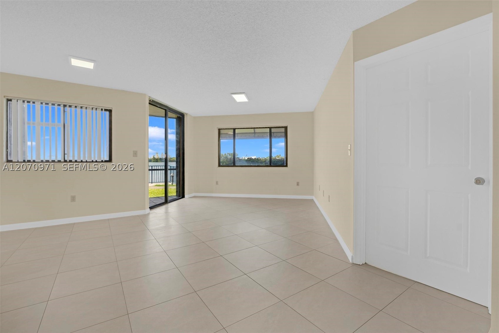 15545 N Miami Lakeway N #106, Miami Lakes FL 33014