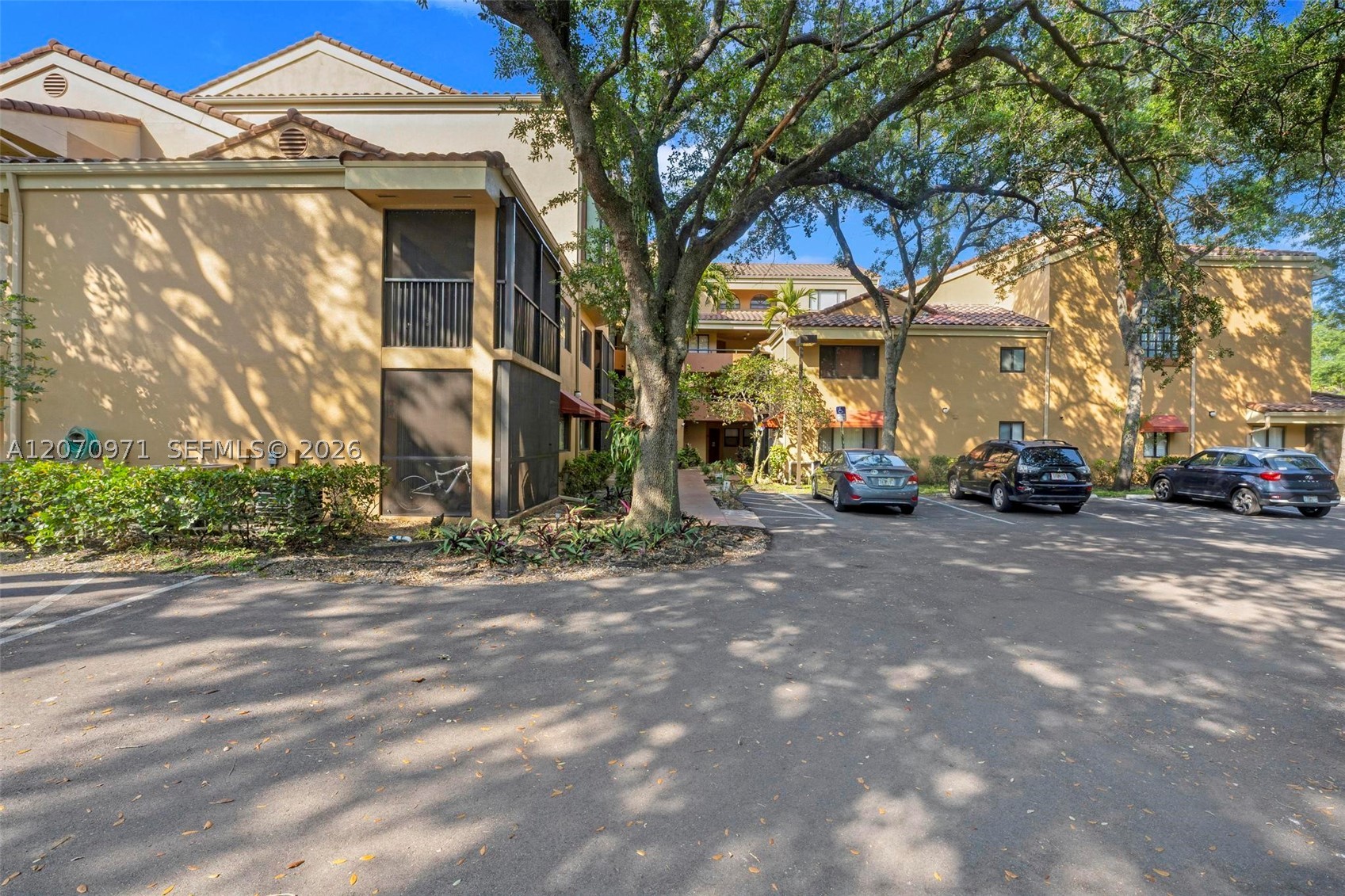 15545 N Miami Lakeway N #106, Miami Lakes FL 33014