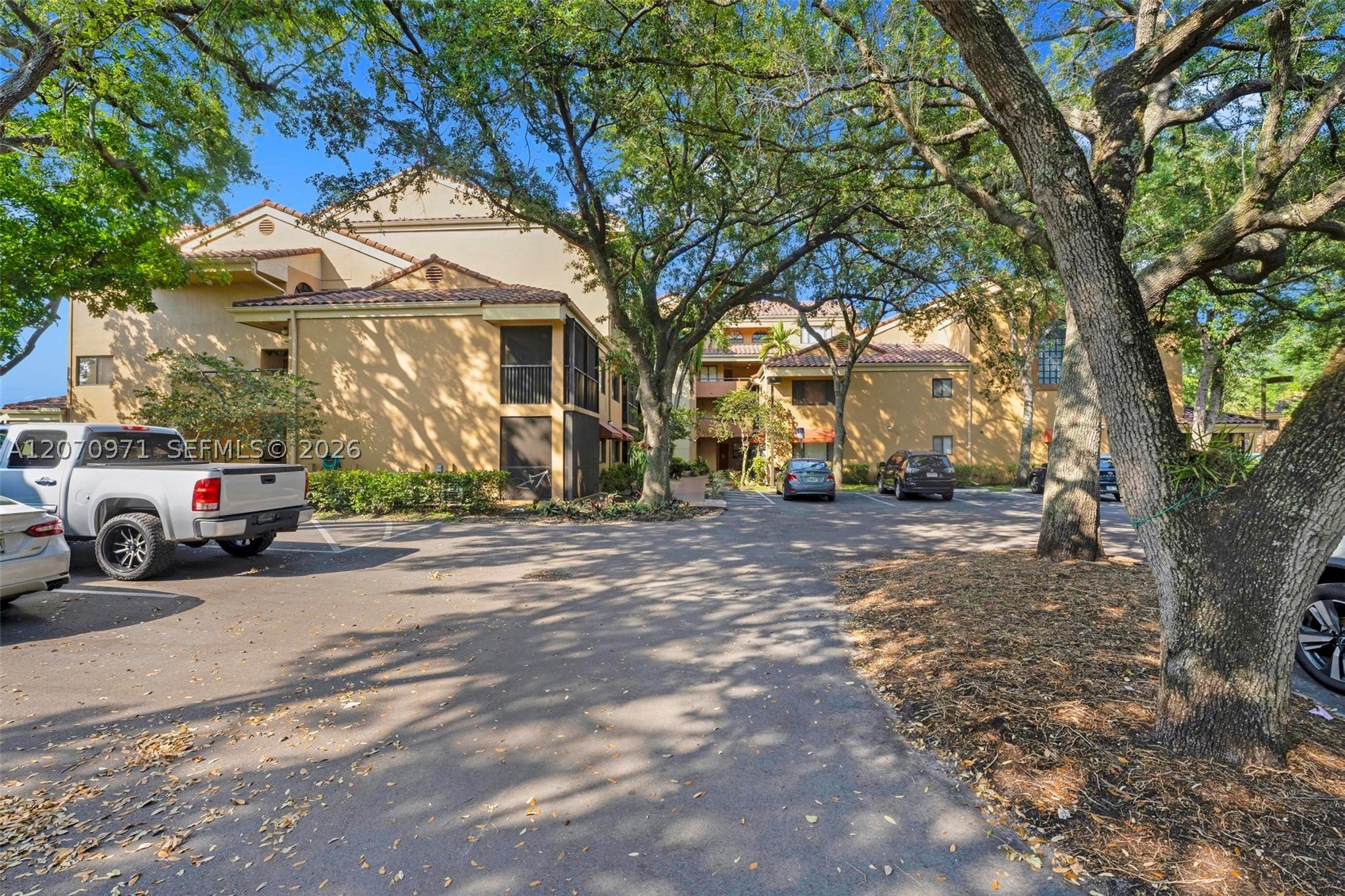 15545 N Miami Lakeway N #106, Miami Lakes FL 33014