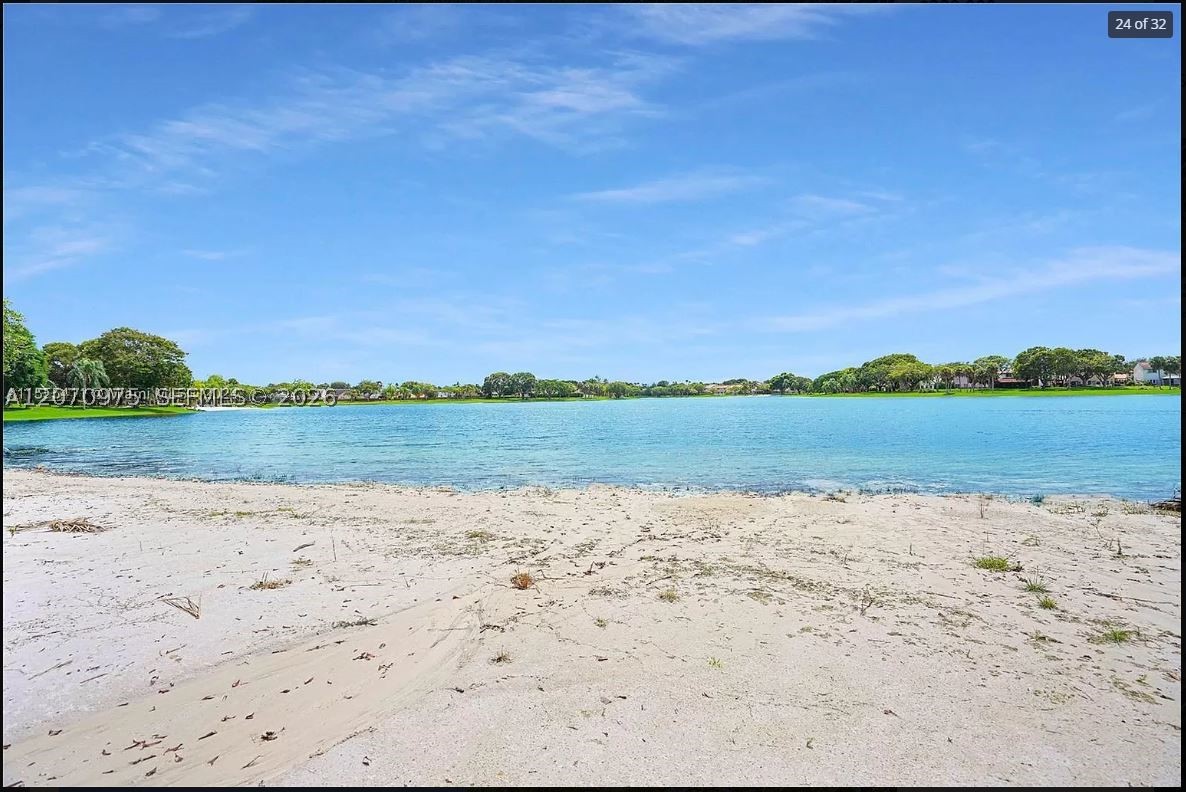 10521 Mahogany Key Cir #207, Miami FL 33196