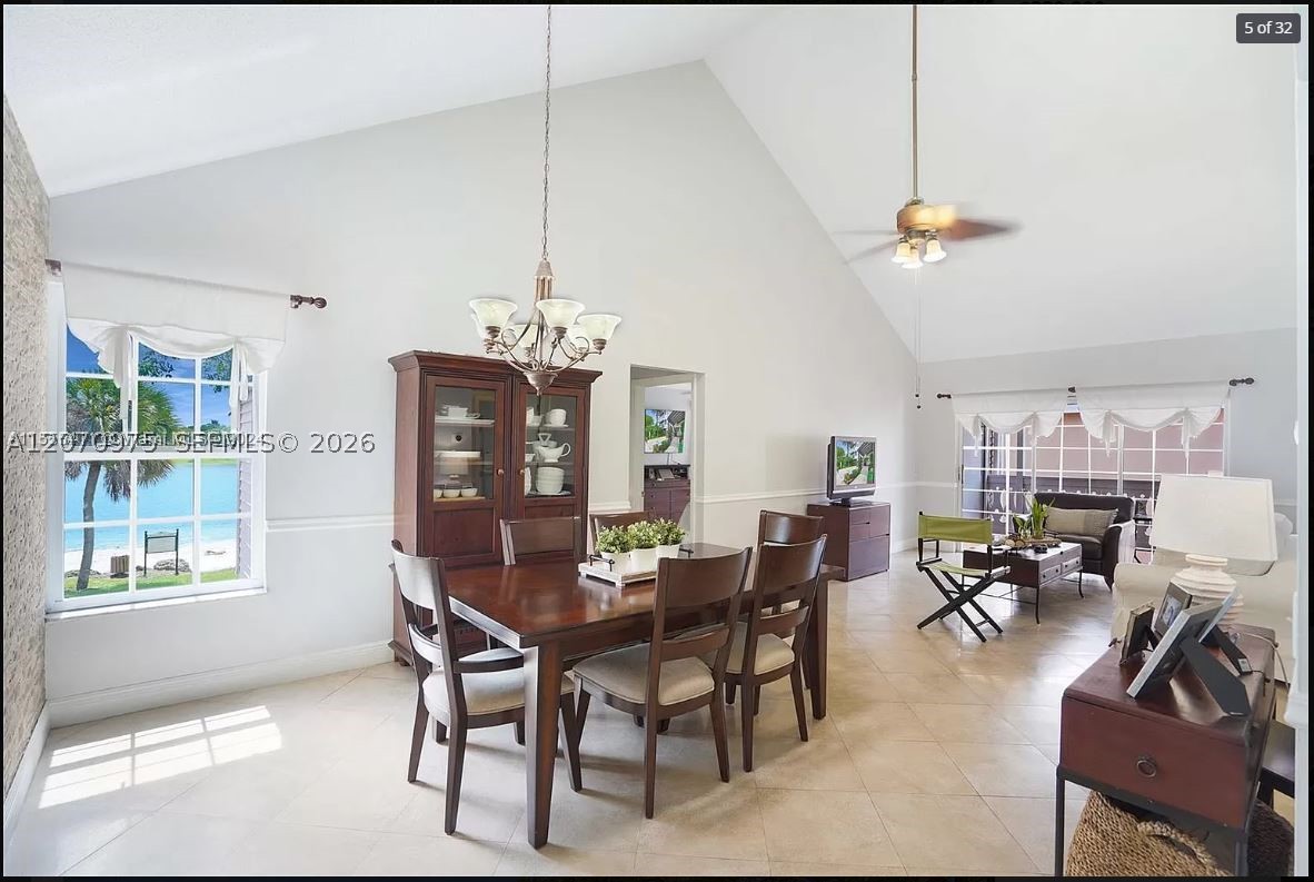 10521 Mahogany Key Cir #207, Miami FL 33196