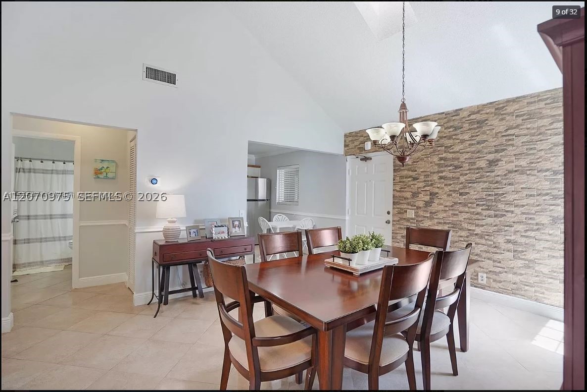 10521 Mahogany Key Cir #207, Miami FL 33196