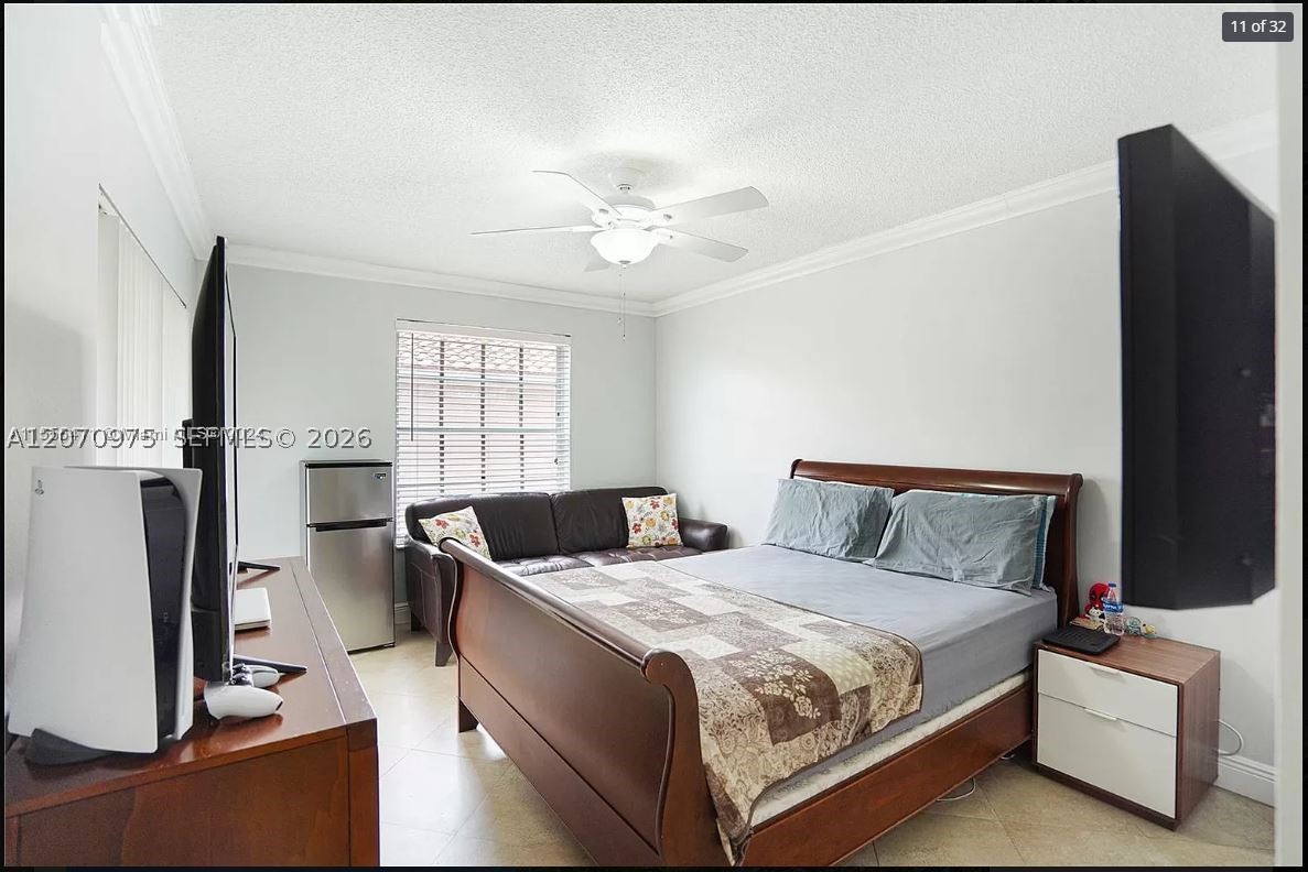 10521 Mahogany Key Cir #207, Miami FL 33196