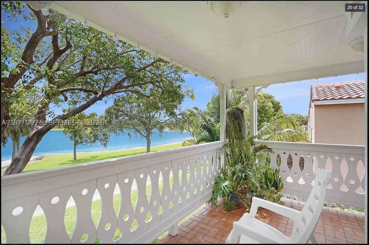10521 Mahogany Key Cir #207, Miami FL 33196