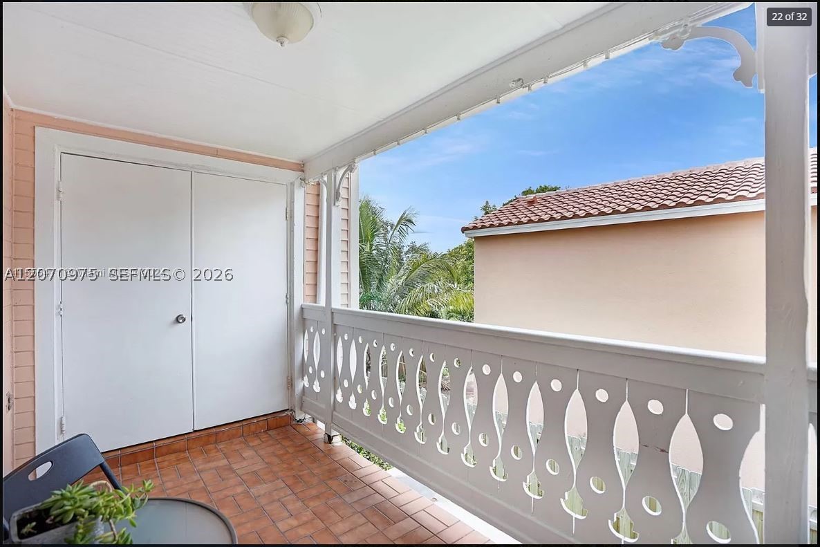 10521 Mahogany Key Cir #207, Miami FL 33196