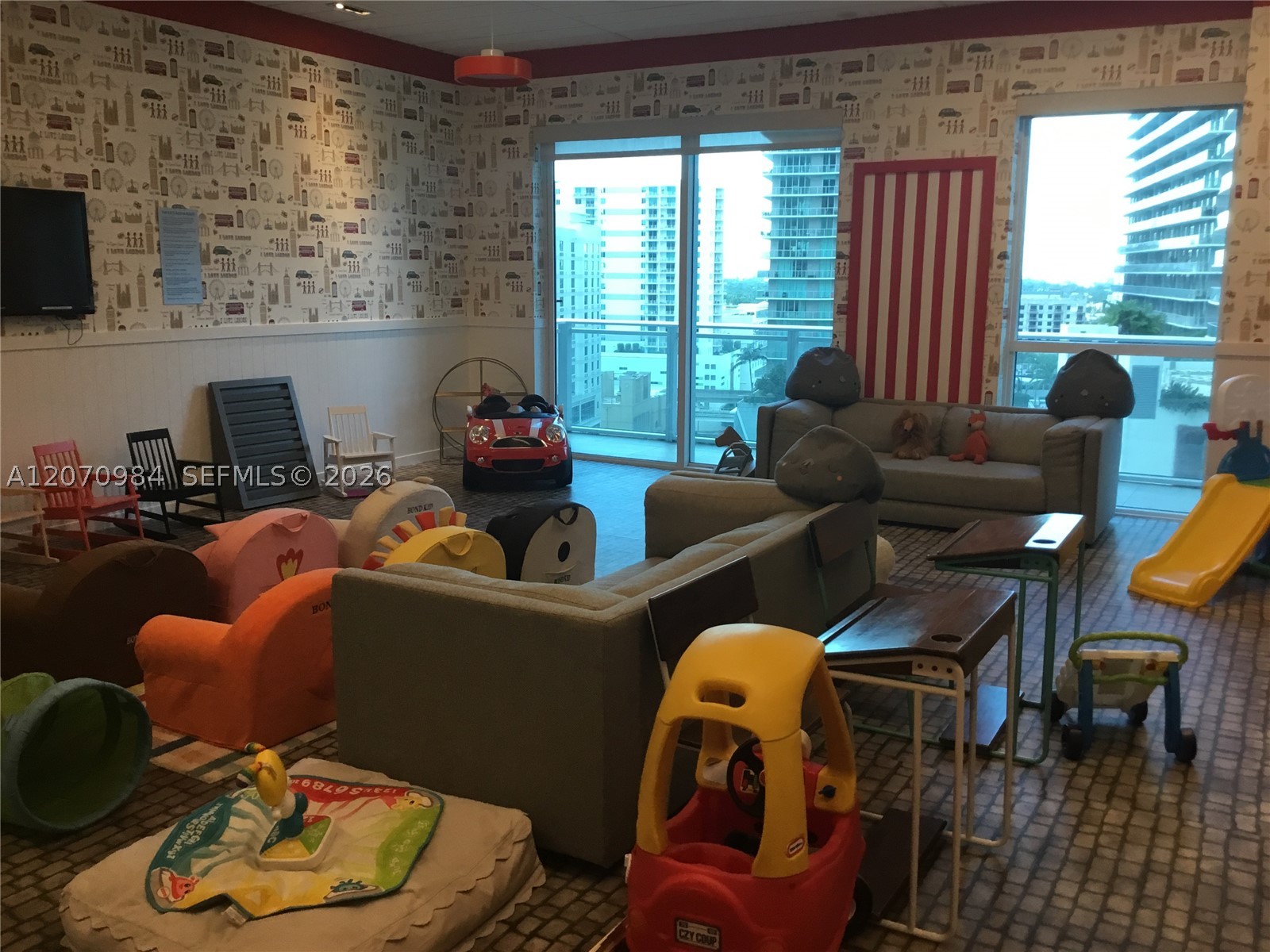 1080 Brickell Ave #1500, Miami FL 33131