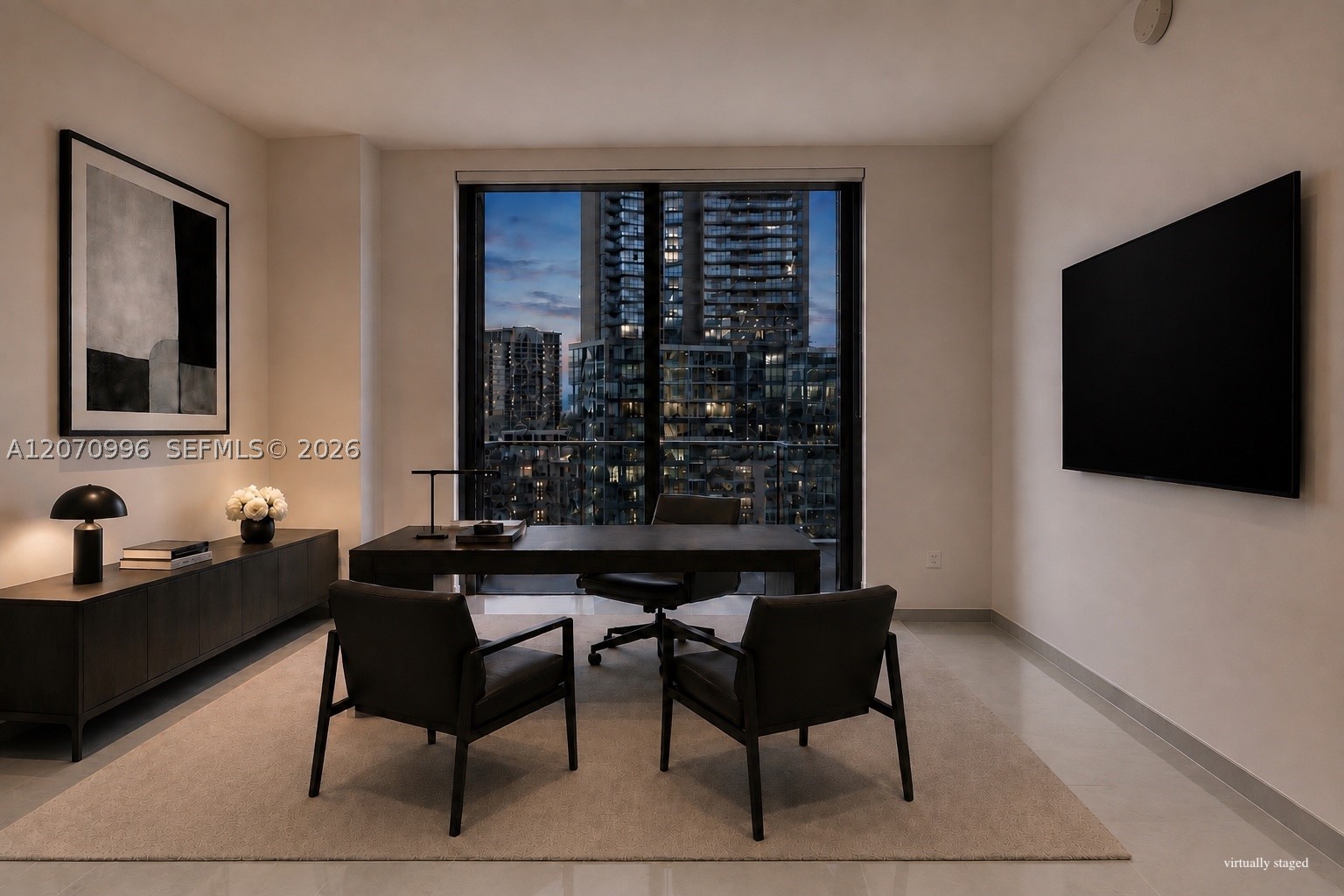 68 SE 6th St #1702, Miami FL 33131