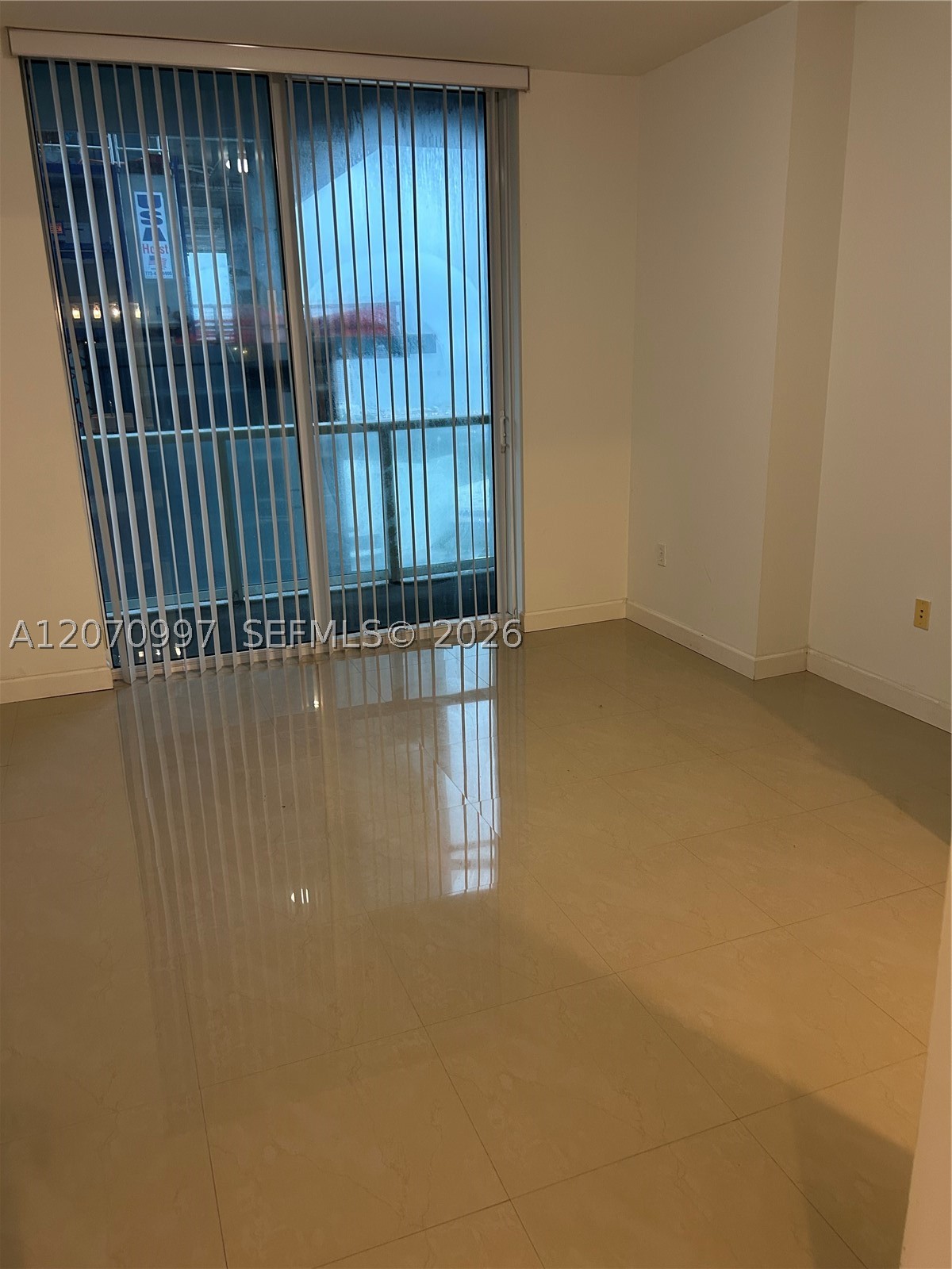 244 Biscayne Blvd #3106, Miami FL 33132