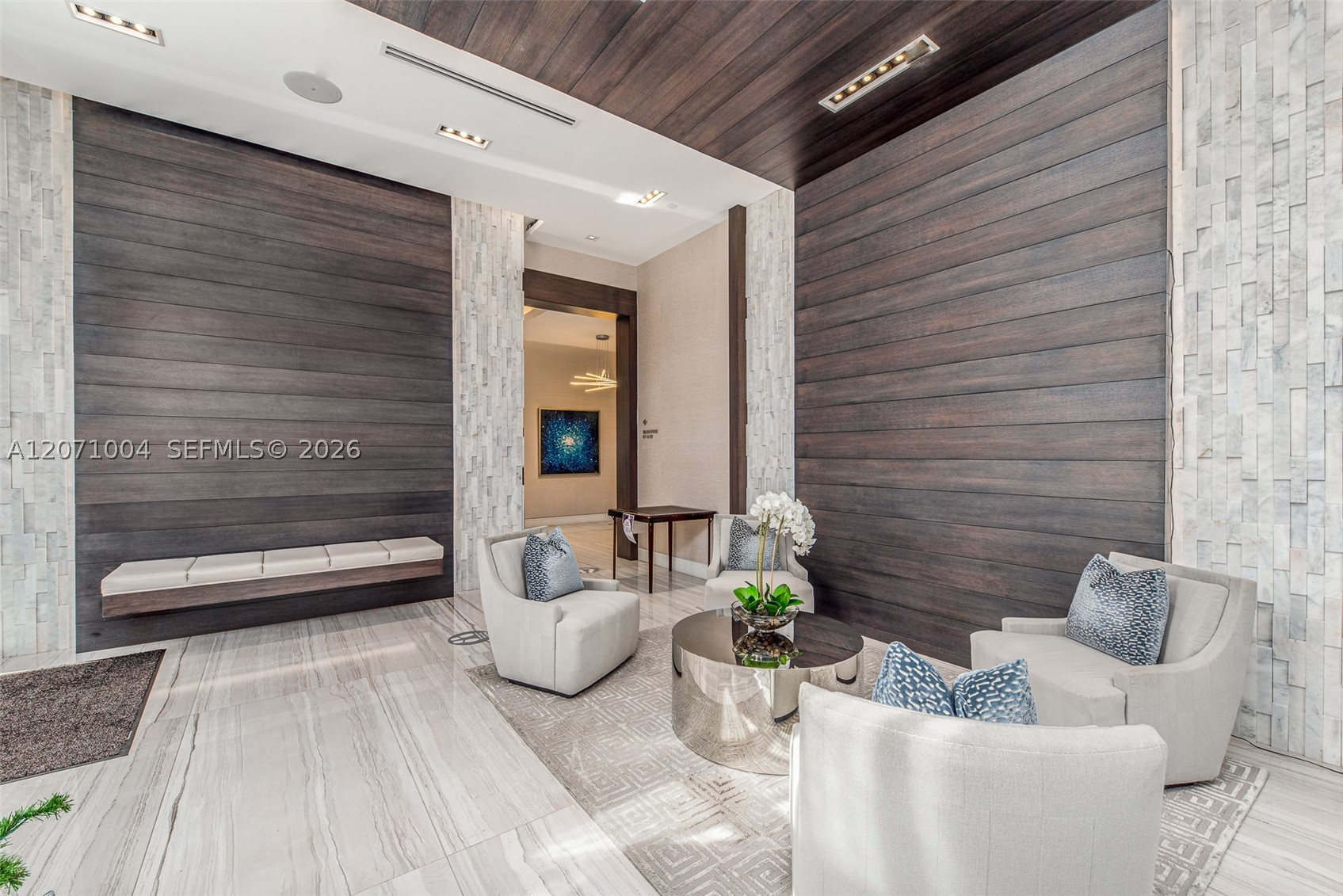 1 Water Club Way #404, North Palm Beach FL 33408