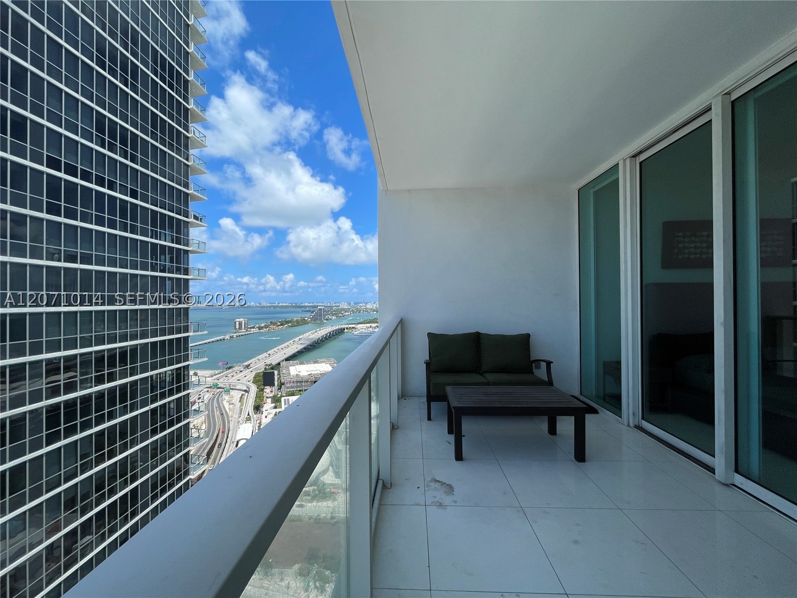 1040 Biscayne Blvd #3305, Miami FL 33132
