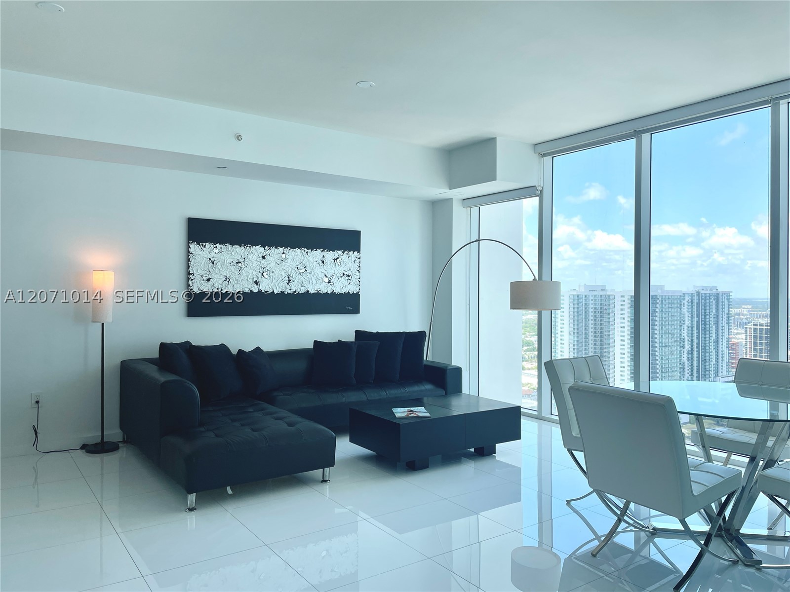 1040 Biscayne Blvd #3305, Miami FL 33132