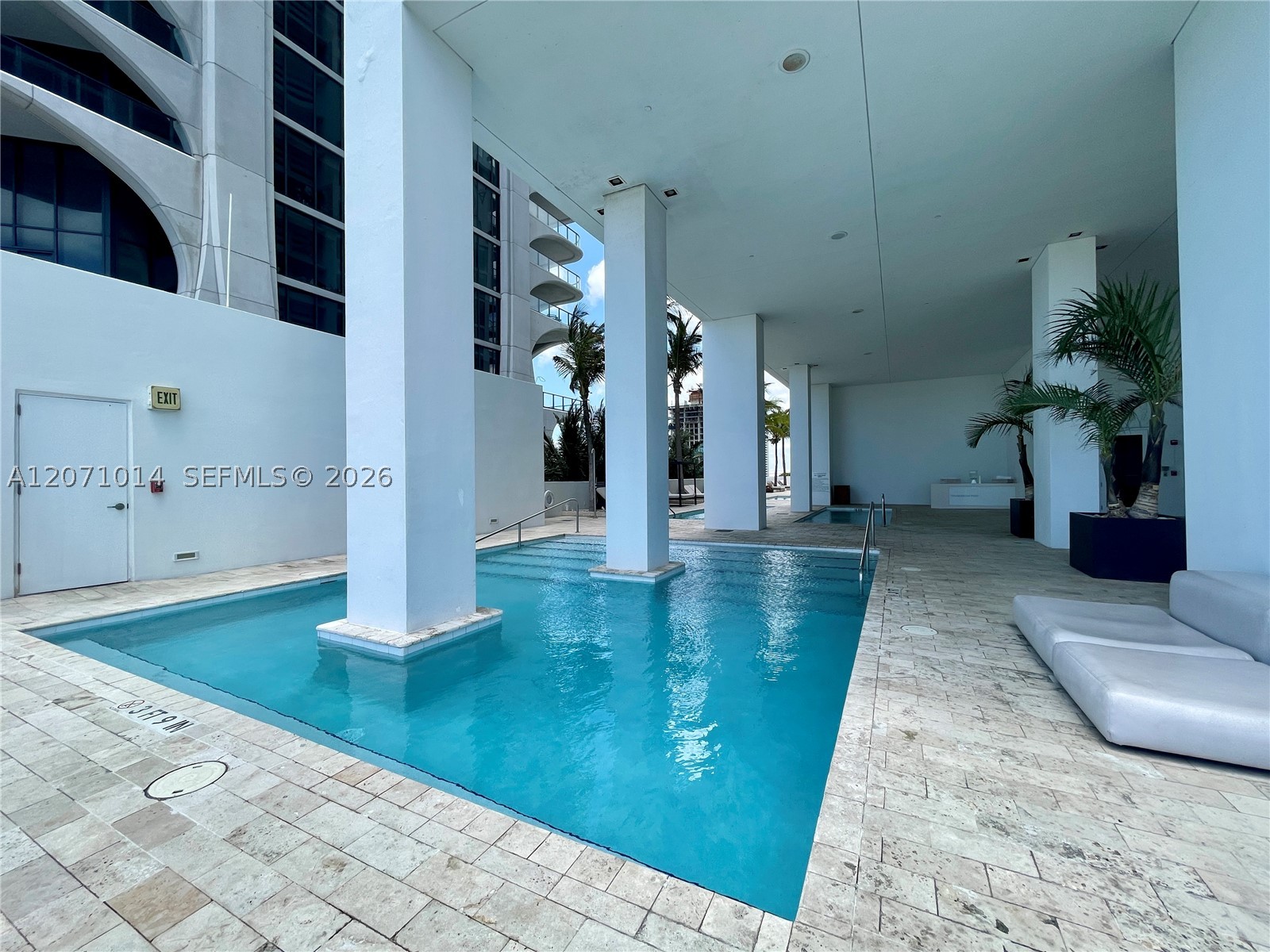 1040 Biscayne Blvd #3305, Miami FL 33132
