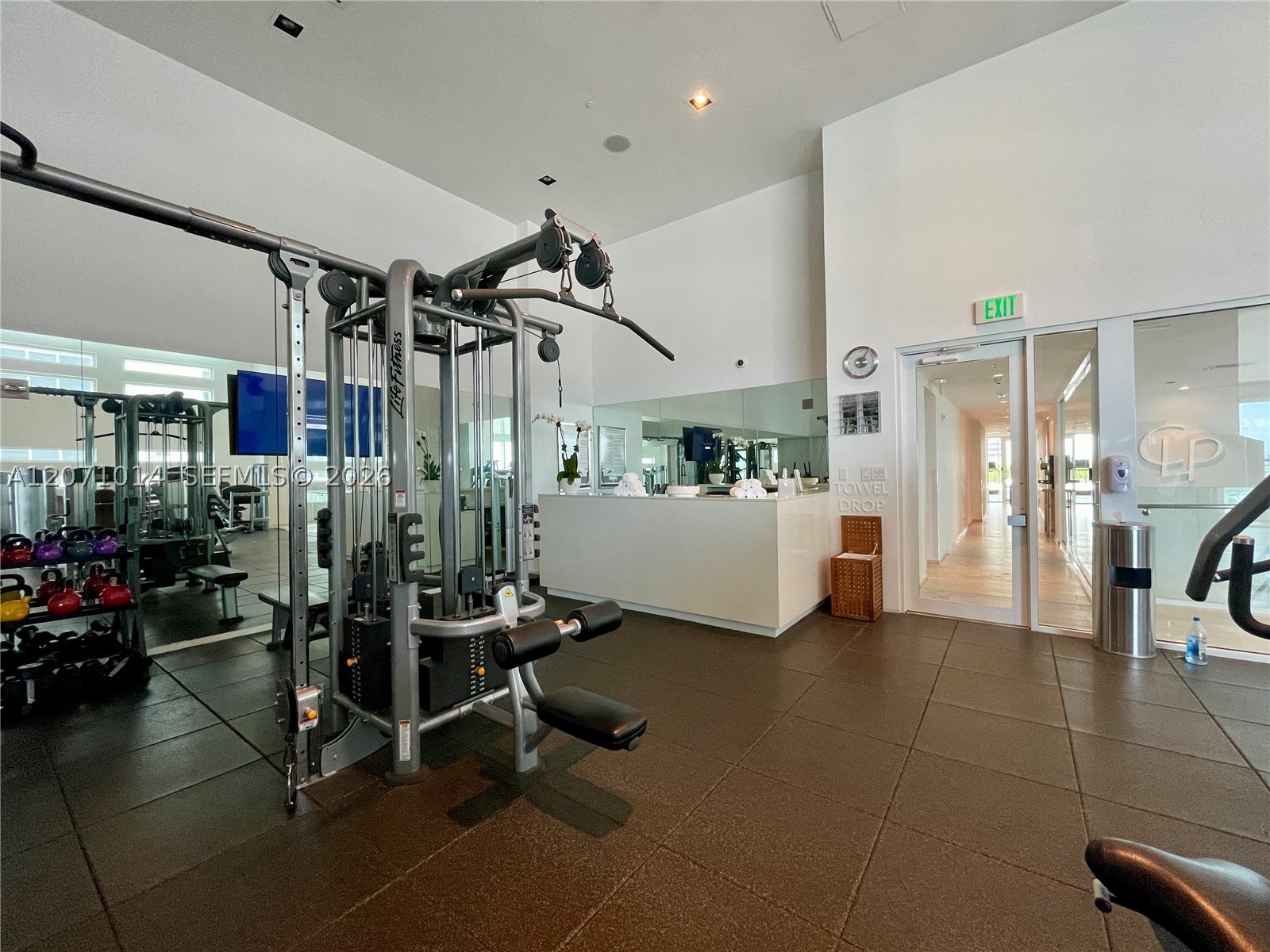 1040 Biscayne Blvd #3305, Miami FL 33132