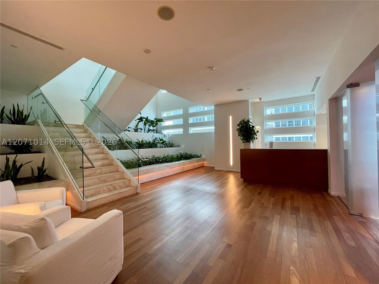 1040 Biscayne Blvd #3305, Miami FL 33132
