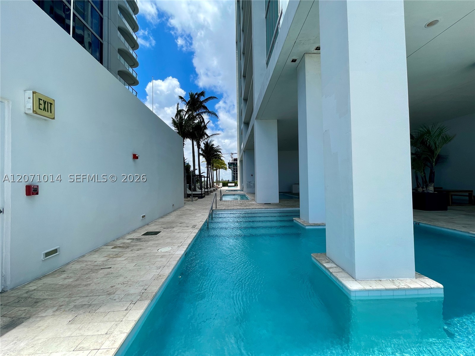 1040 Biscayne Blvd #3305, Miami FL 33132